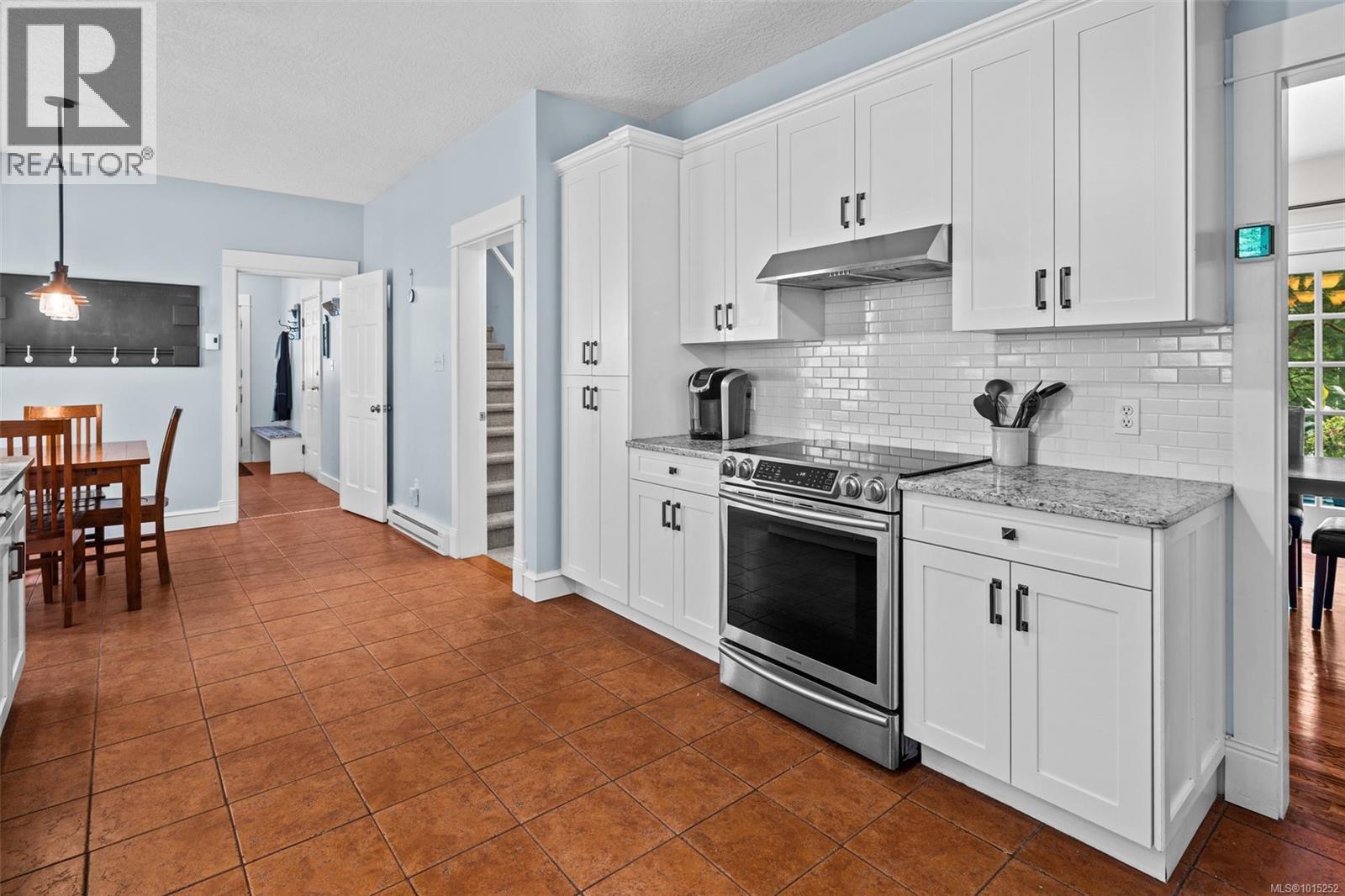  724 Caleb Pike Road, Highlands