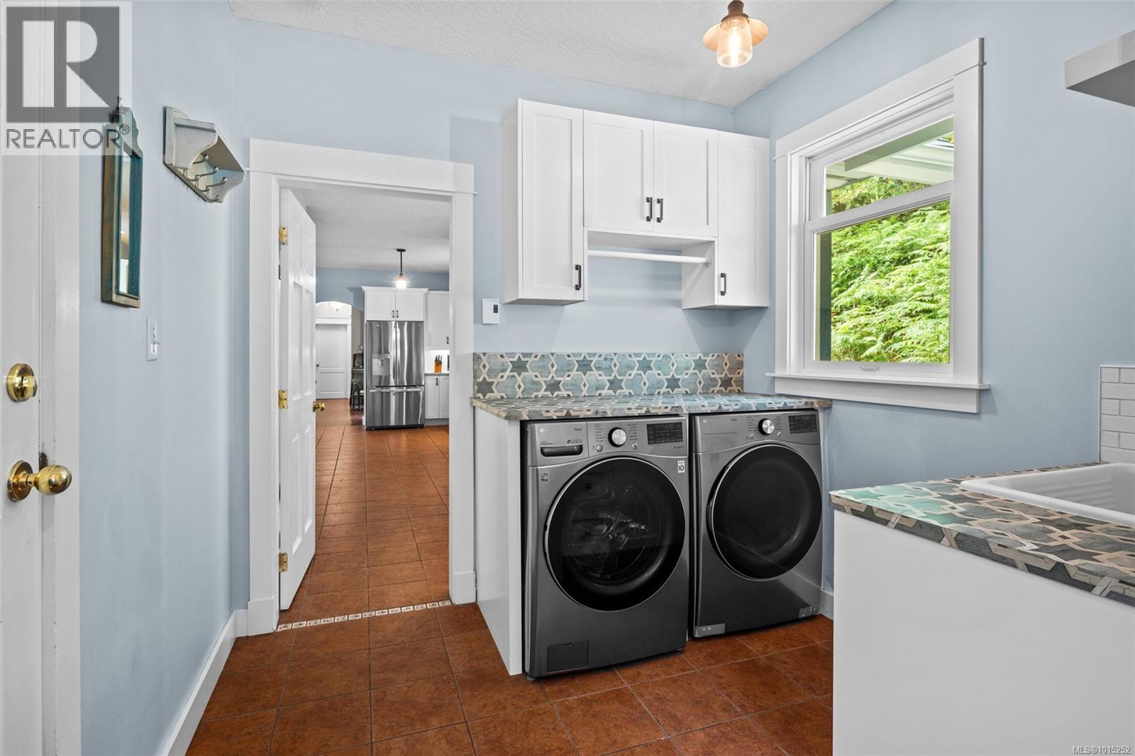  724 Caleb Pike Road, Highlands