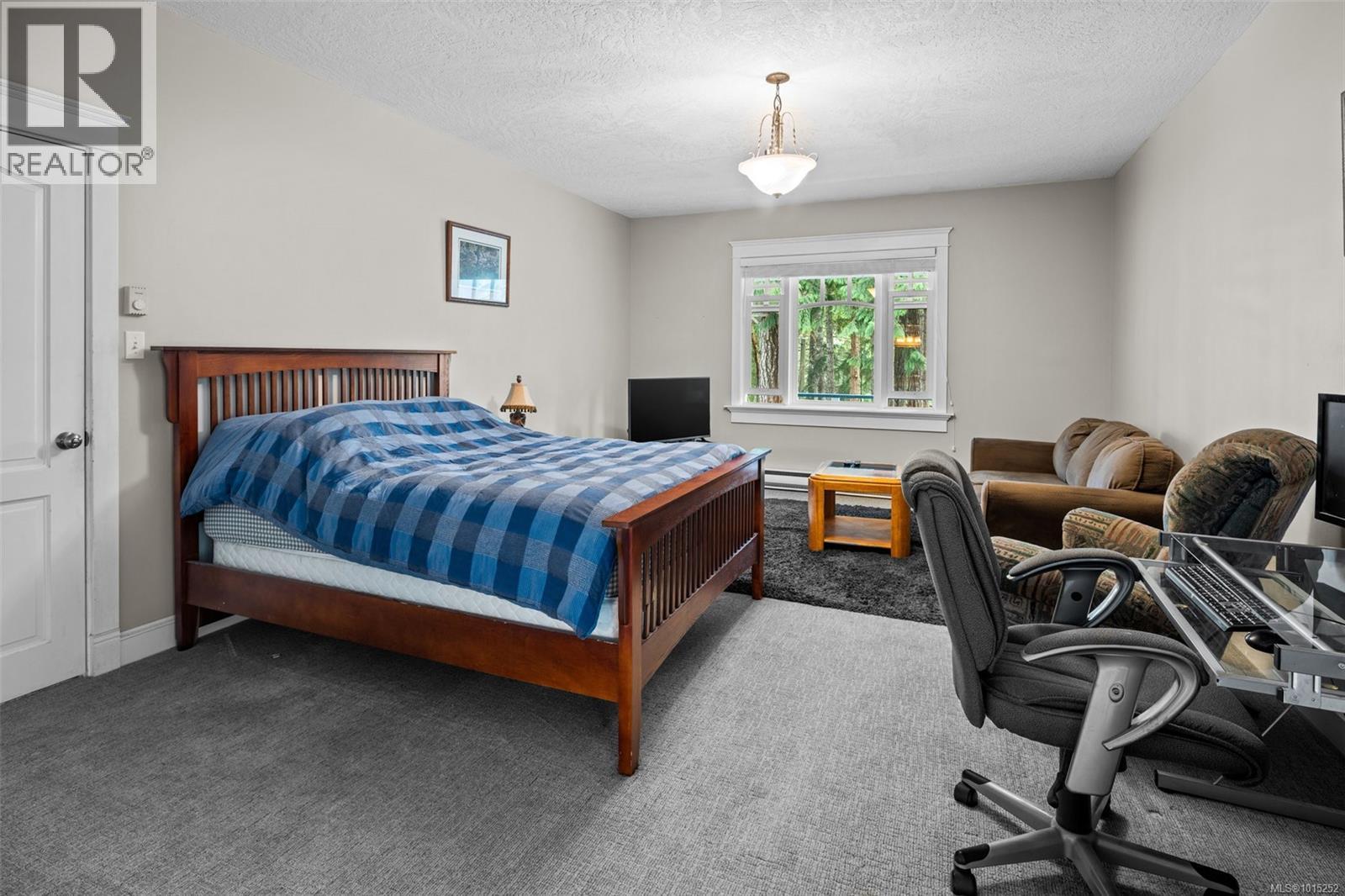  724 Caleb Pike Road, Highlands