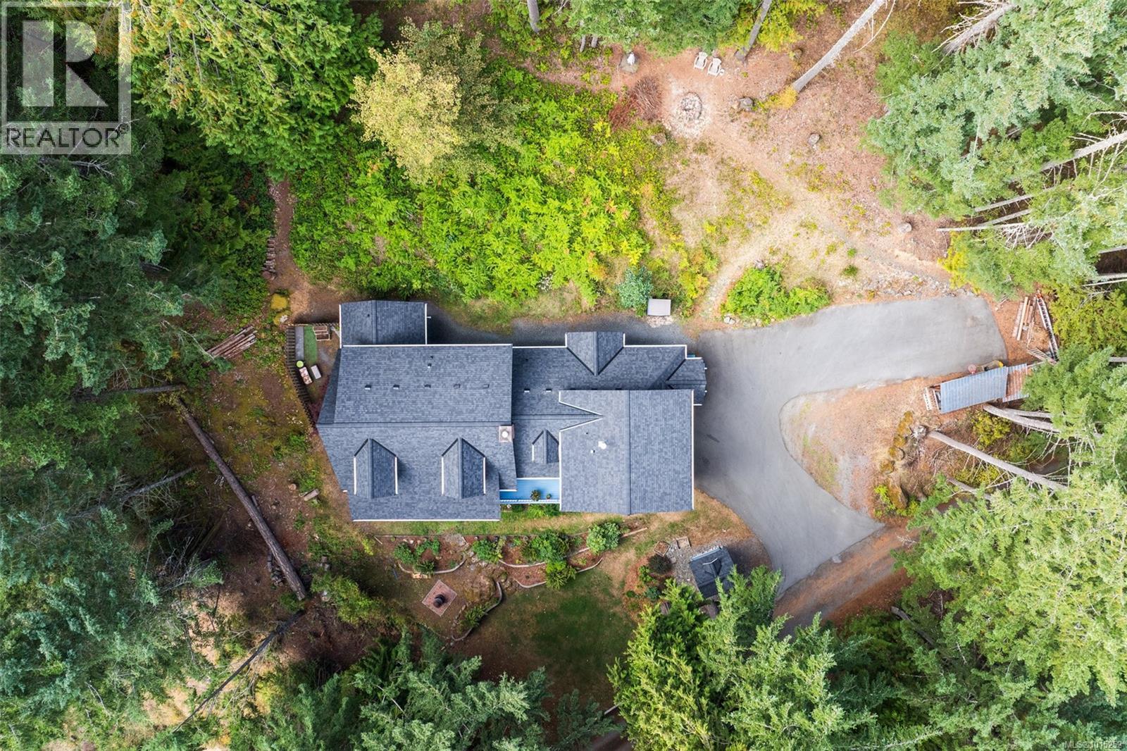  724 Caleb Pike Road, Highlands
