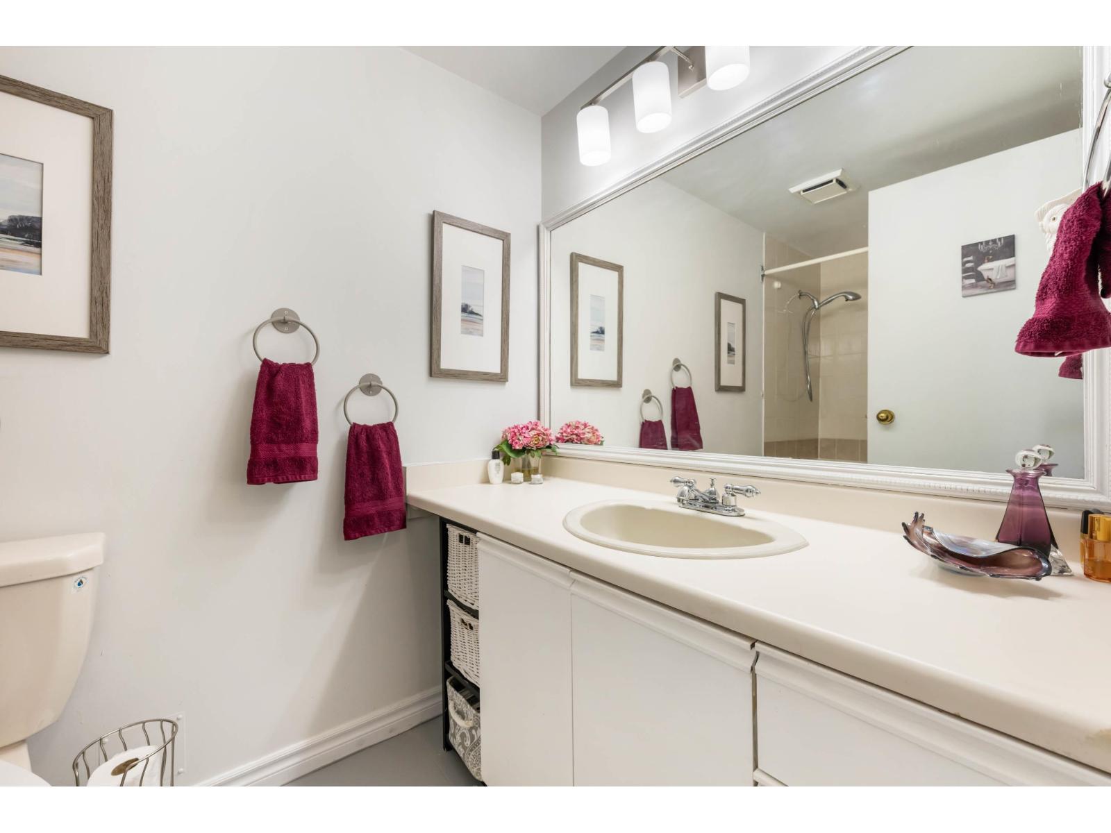 1 14820 100 AVENUE, Surrey