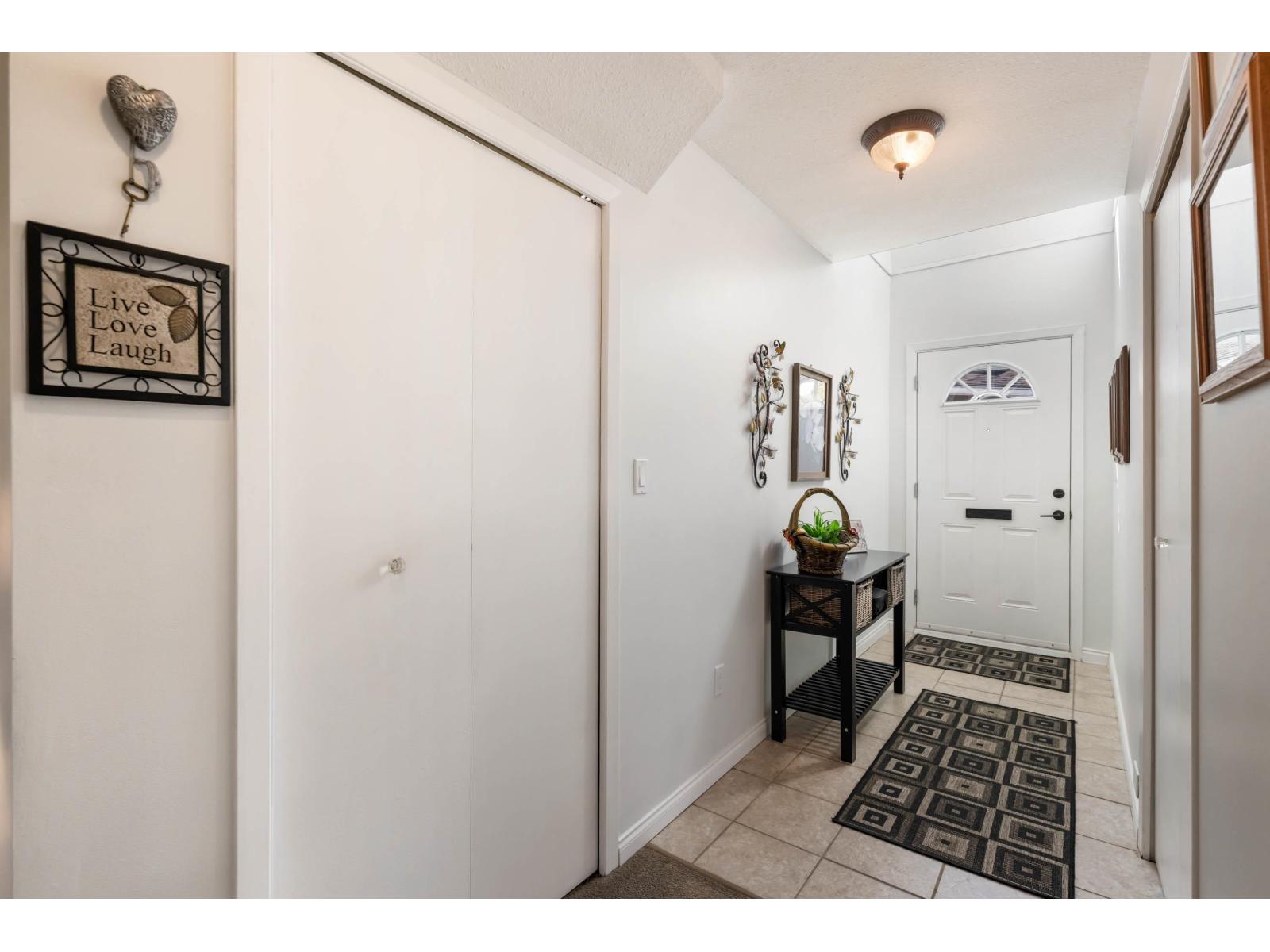 1 14820 100 AVENUE, Surrey