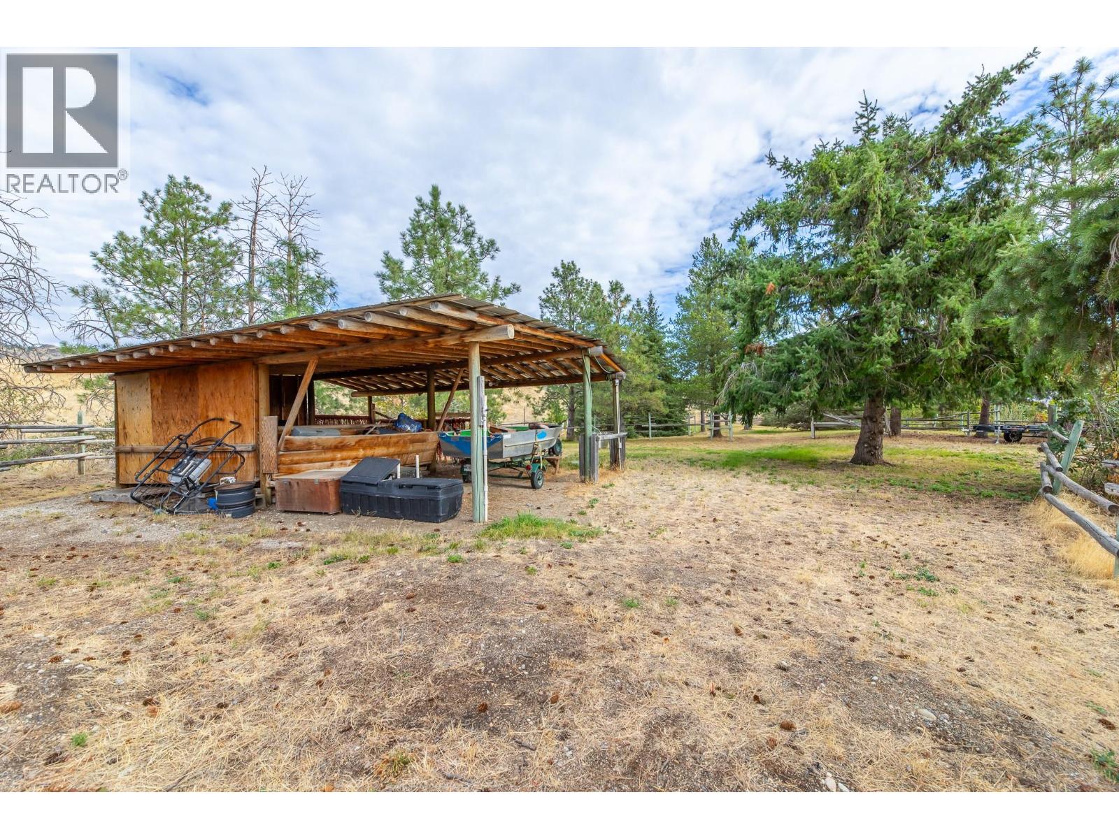 101 Knippelberg Road, Oliver