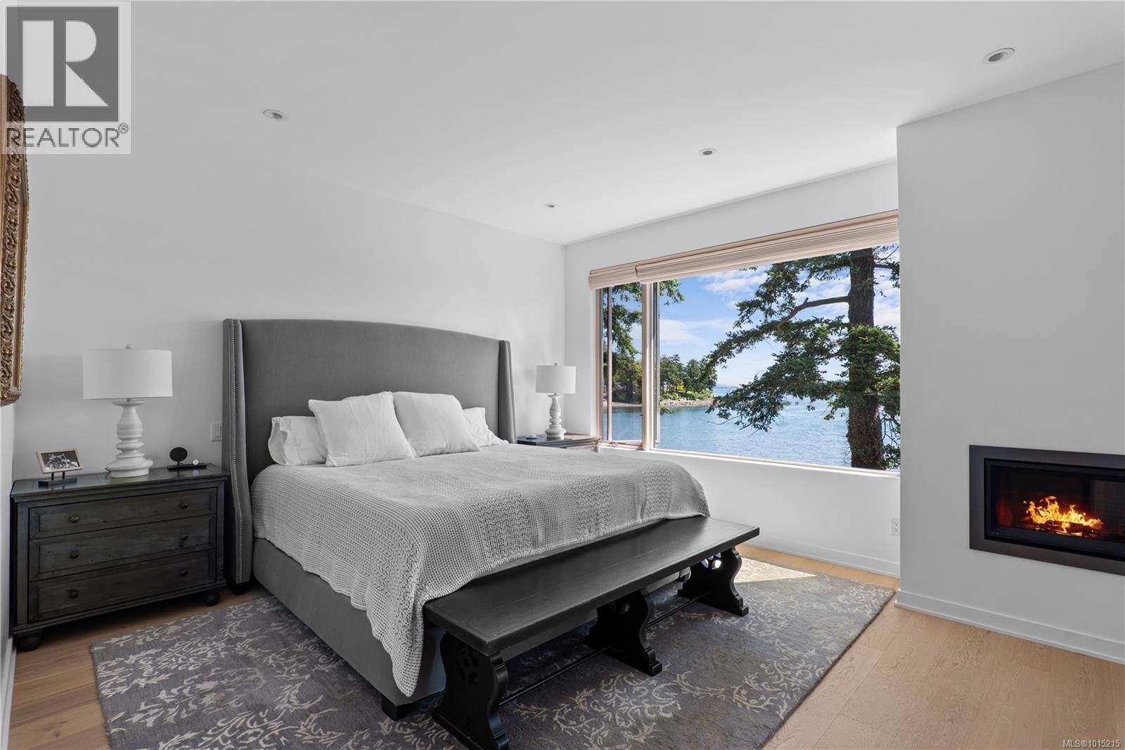  10383 Allbay Road, Sidney