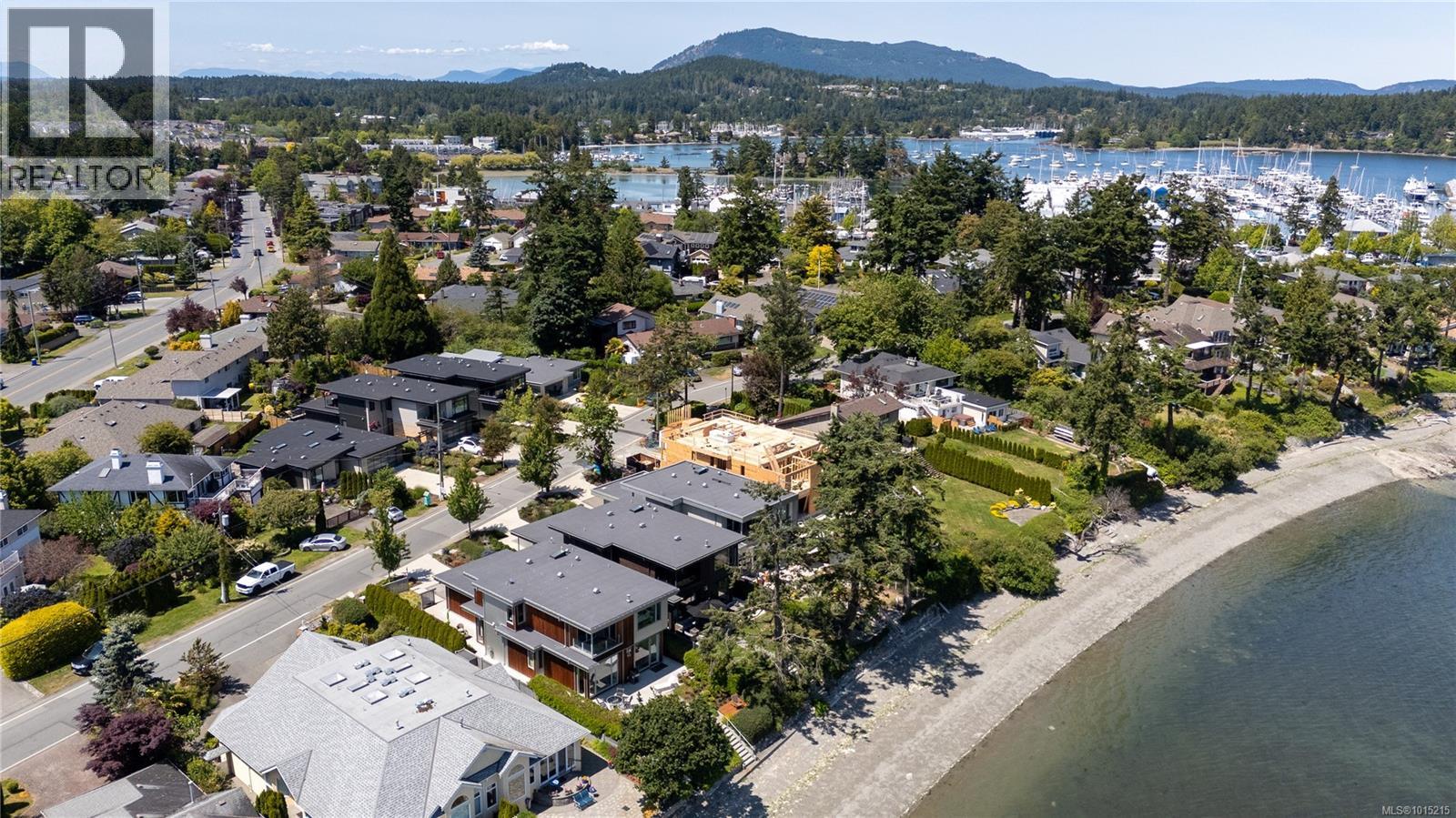  10383 Allbay Road, Sidney