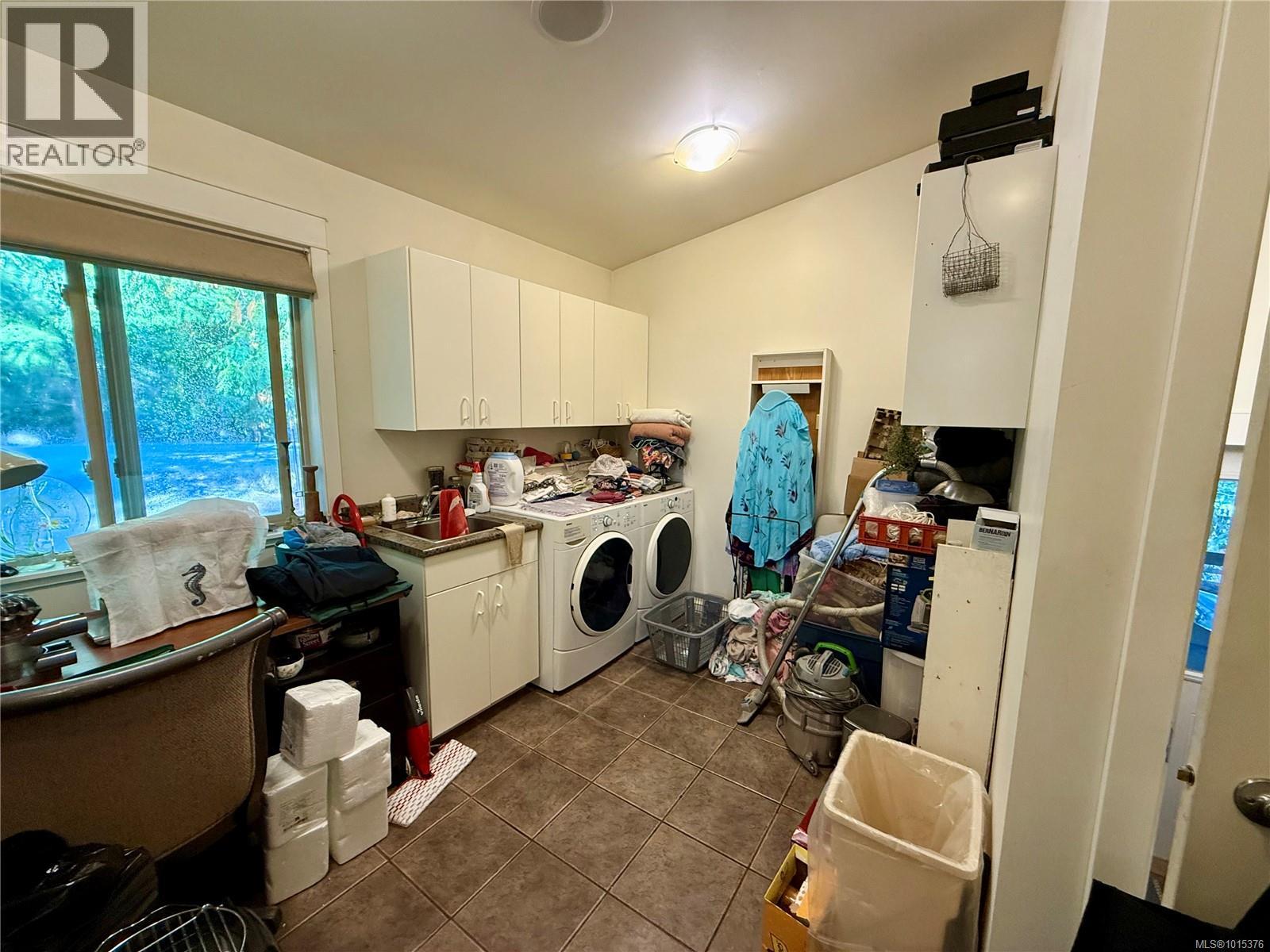 2623 Yardarm Rd, Pender Island