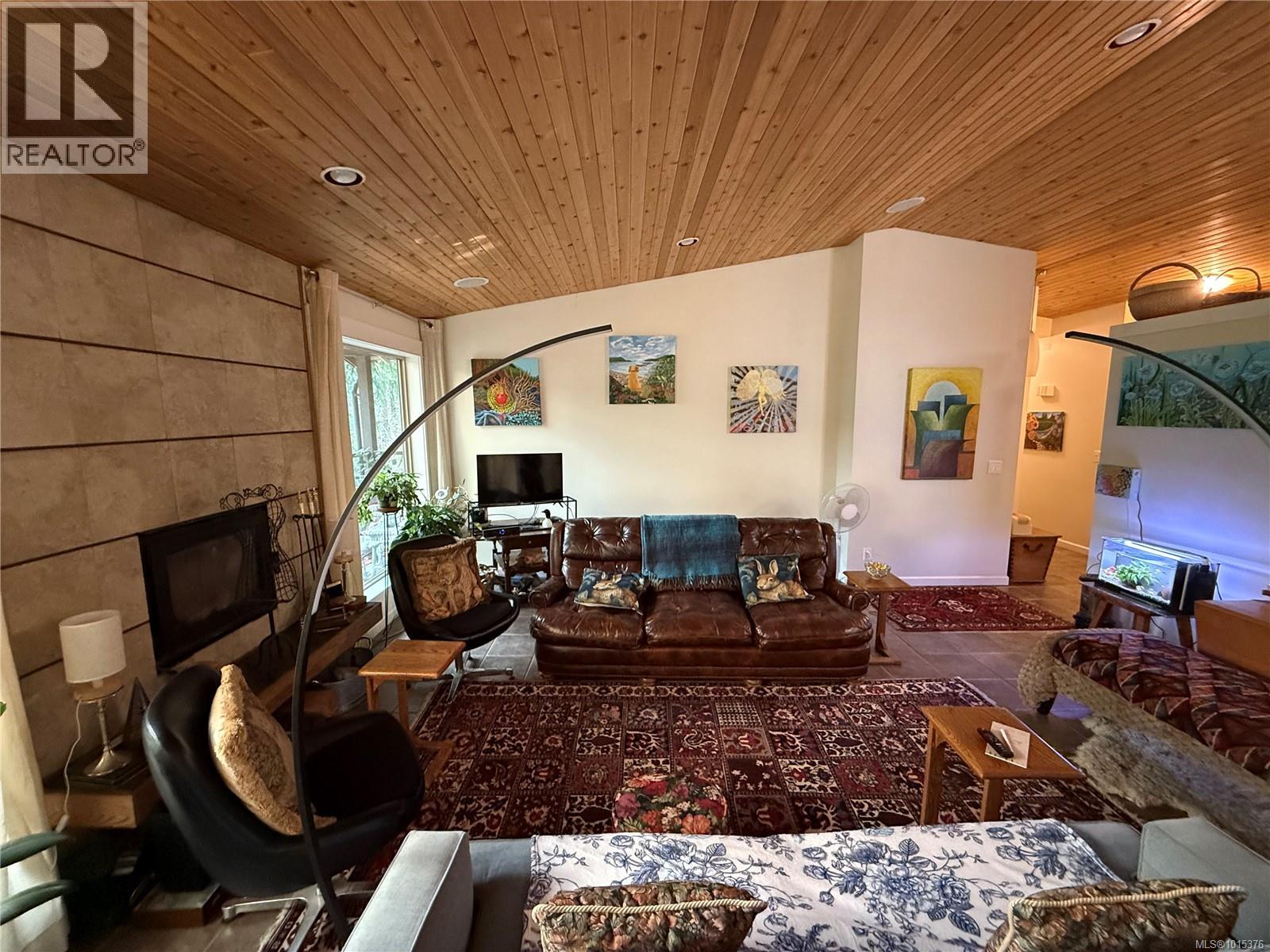 2623 Yardarm Rd, Pender Island