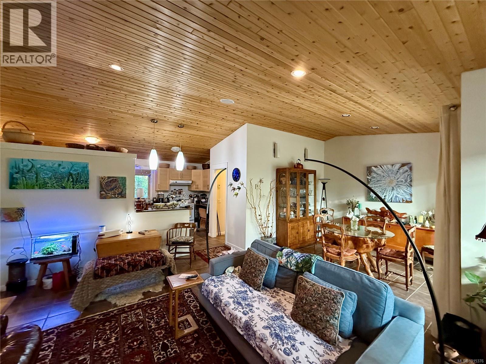 2623 Yardarm Rd, Pender Island