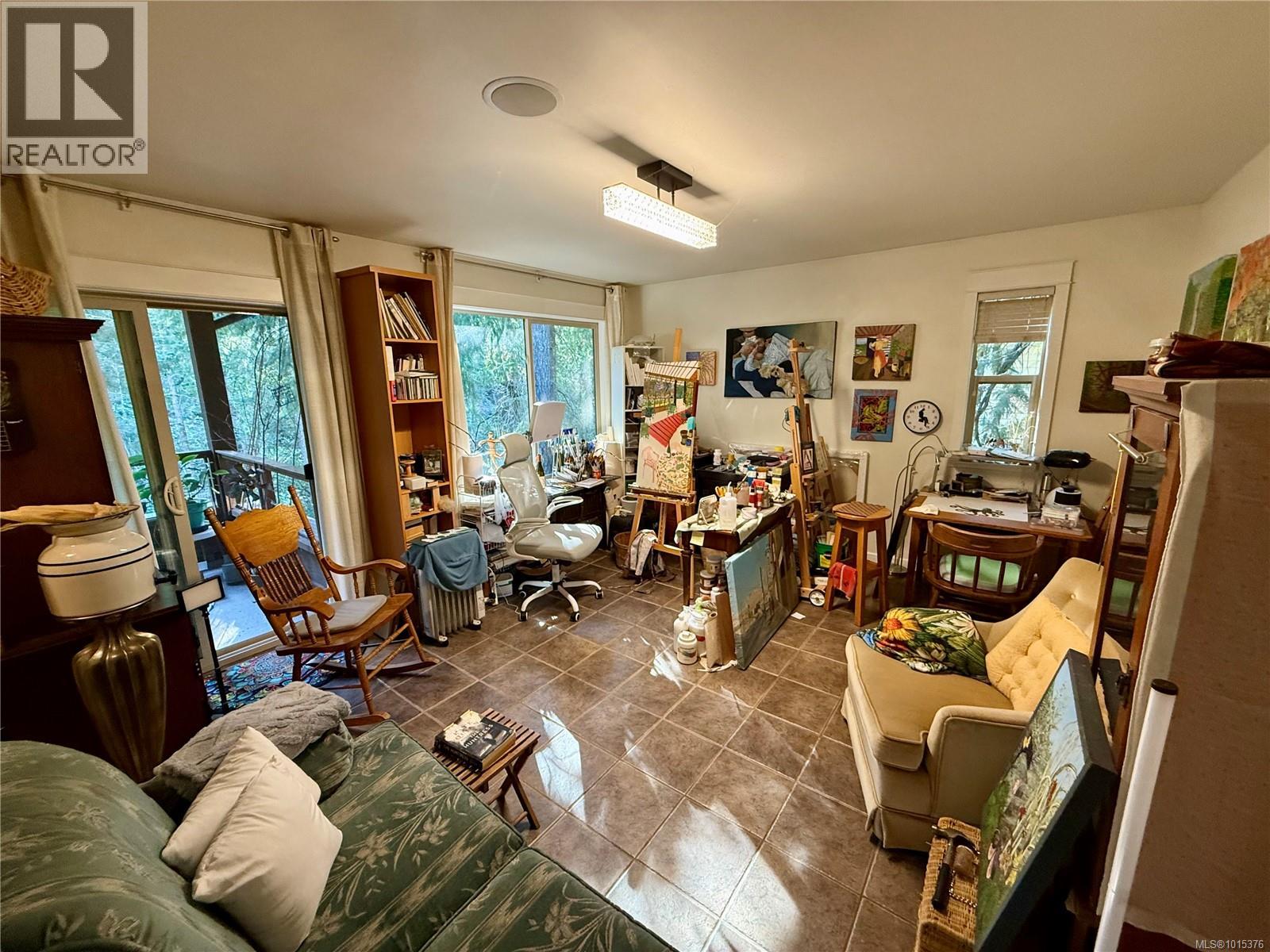 2623 Yardarm Rd, Pender Island