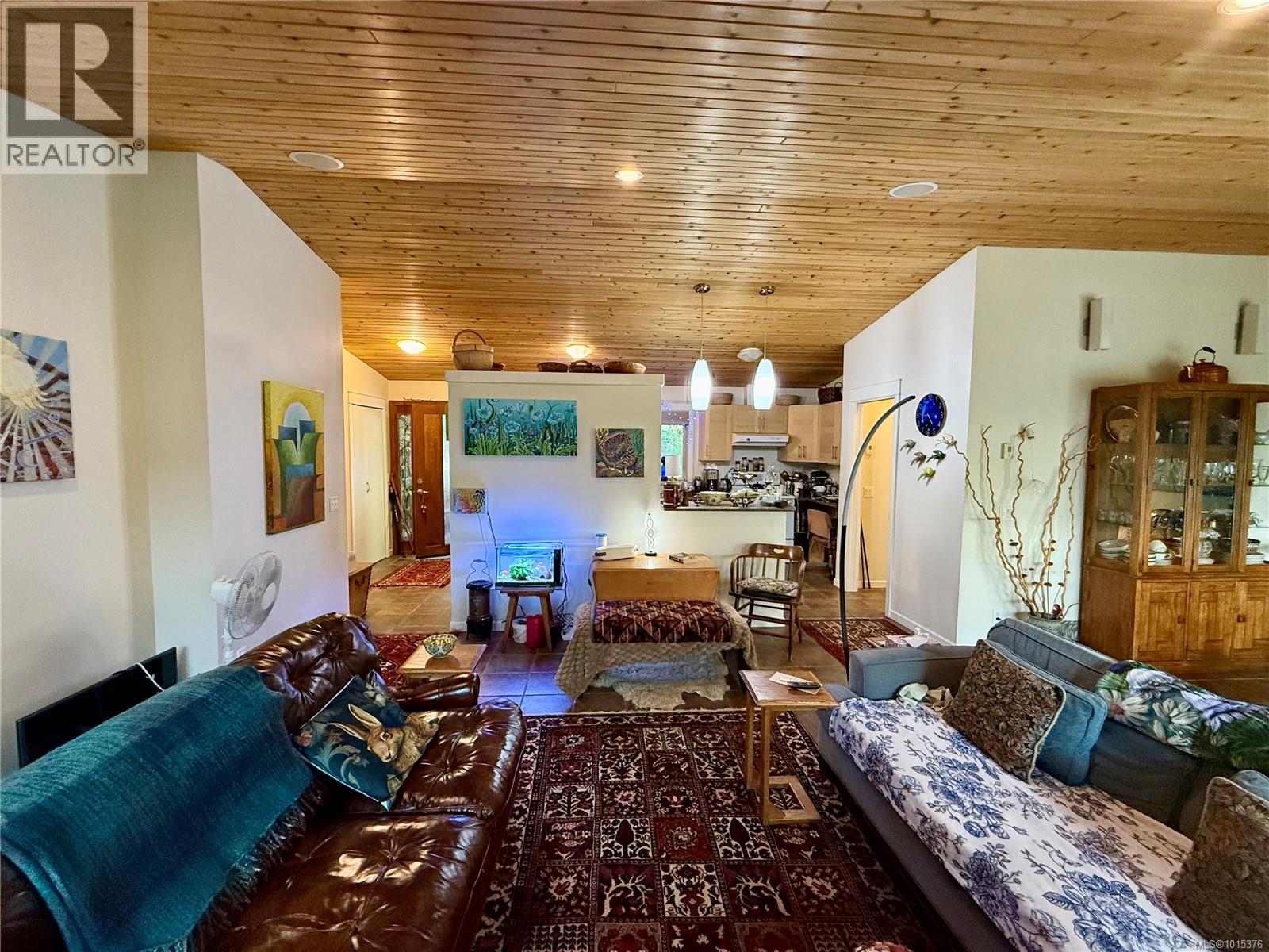 2623 Yardarm Rd, Pender Island