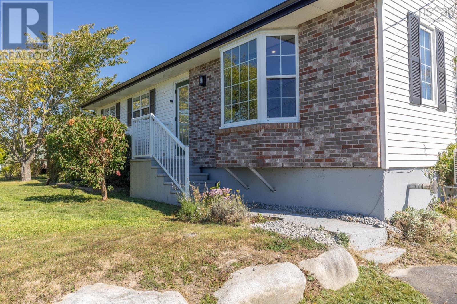 Property 30 of 34 of 309 Highway 330