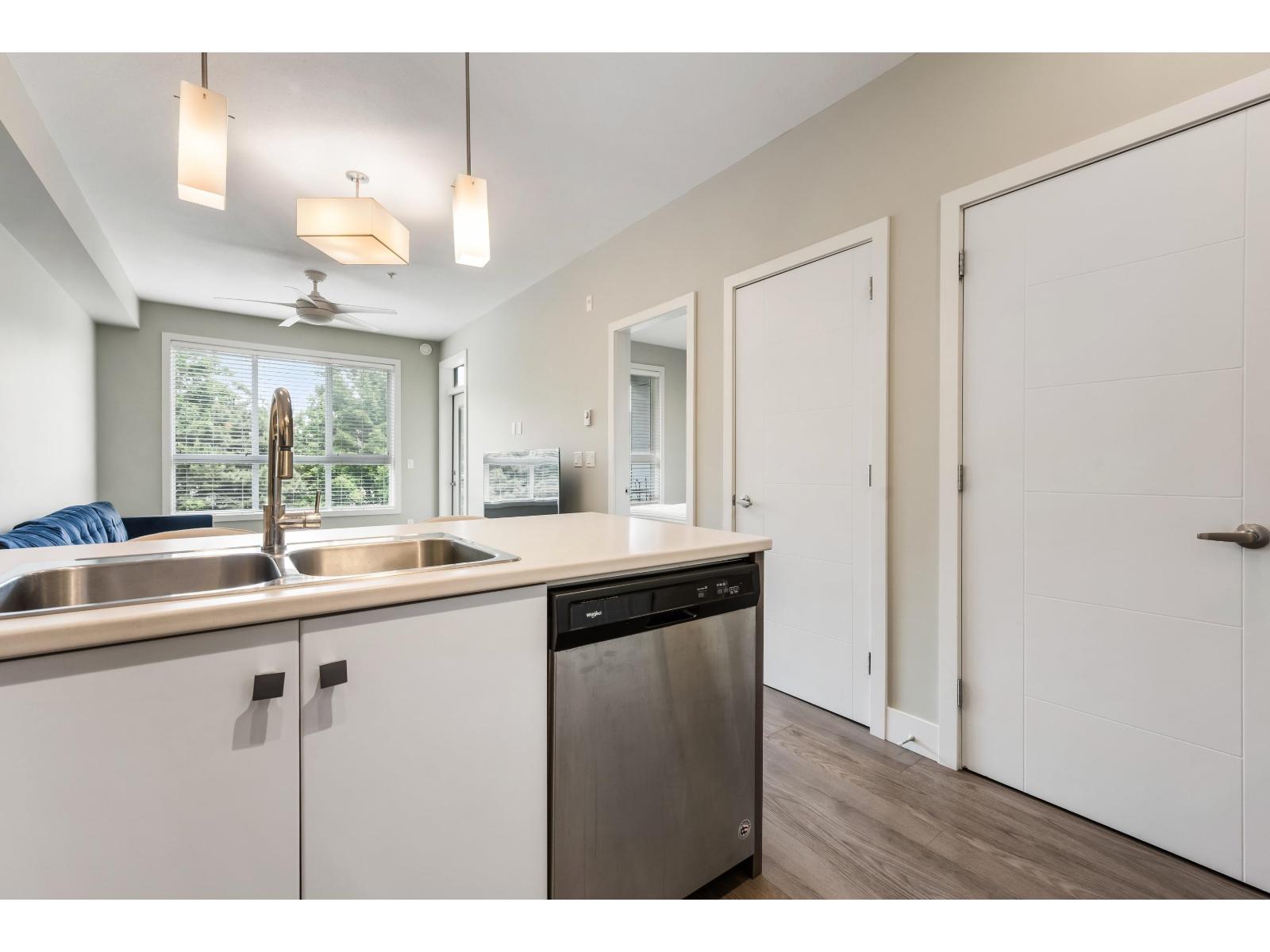 308 1948 NORTH PARALLEL ROAD, Abbotsford