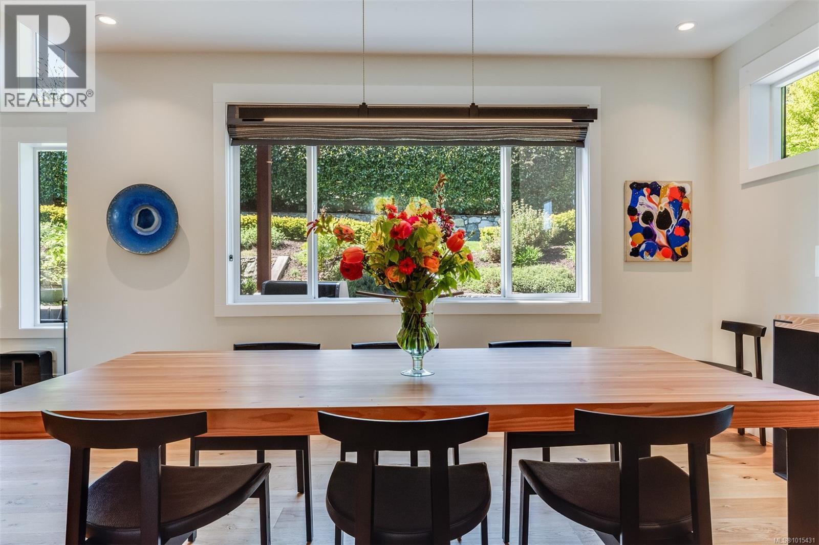  8660 Richland Place, North Saanich