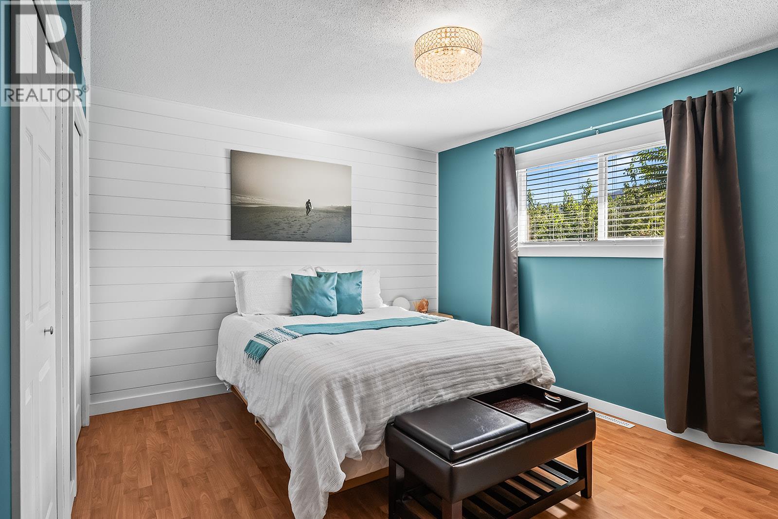 890 McKenzie Road, Kelowna