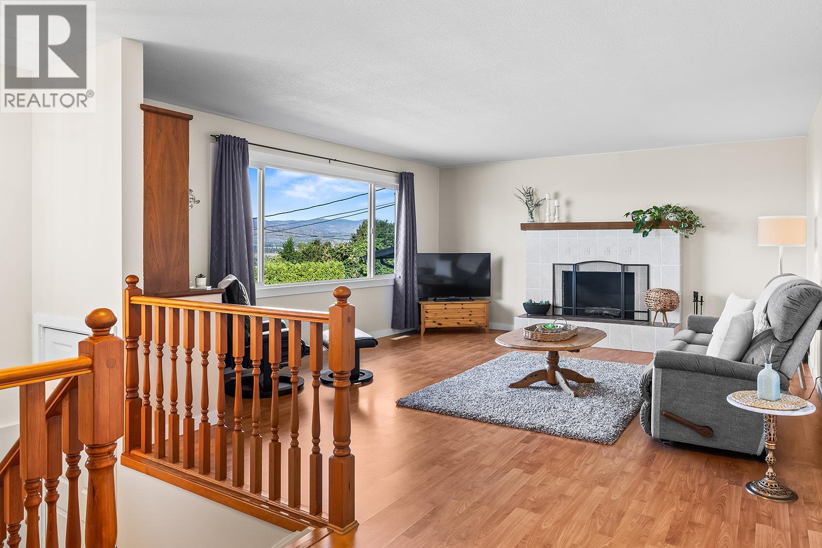 890 McKenzie Road, Kelowna