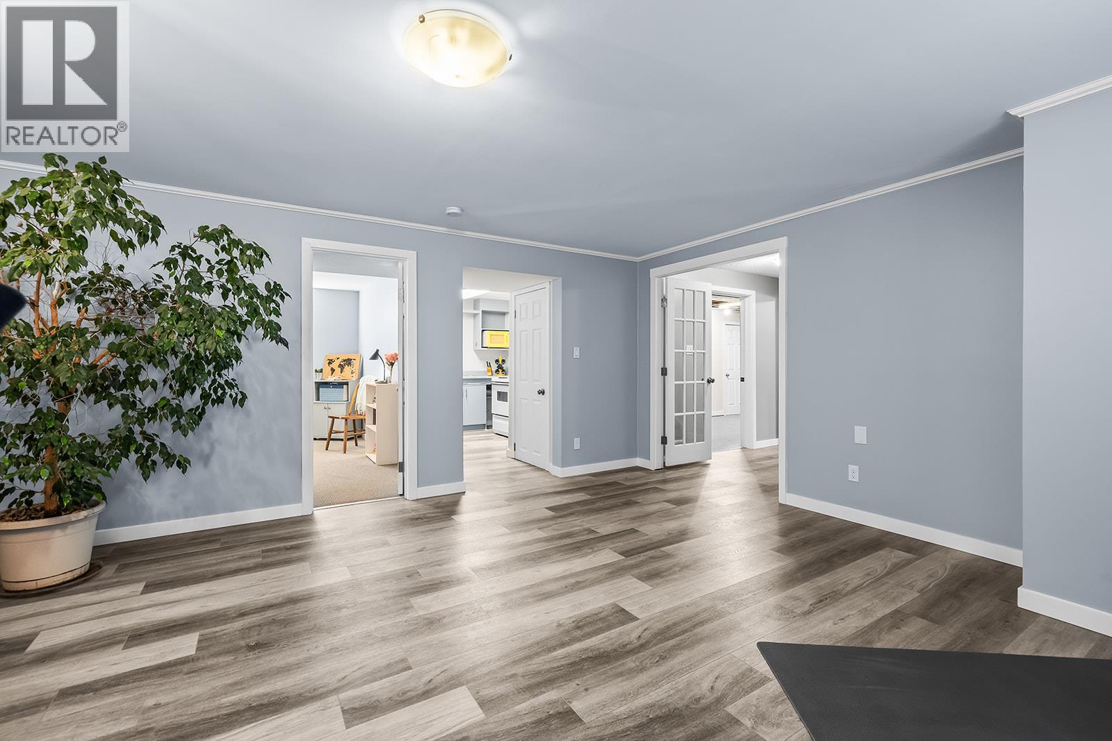 890 McKenzie Road, Kelowna