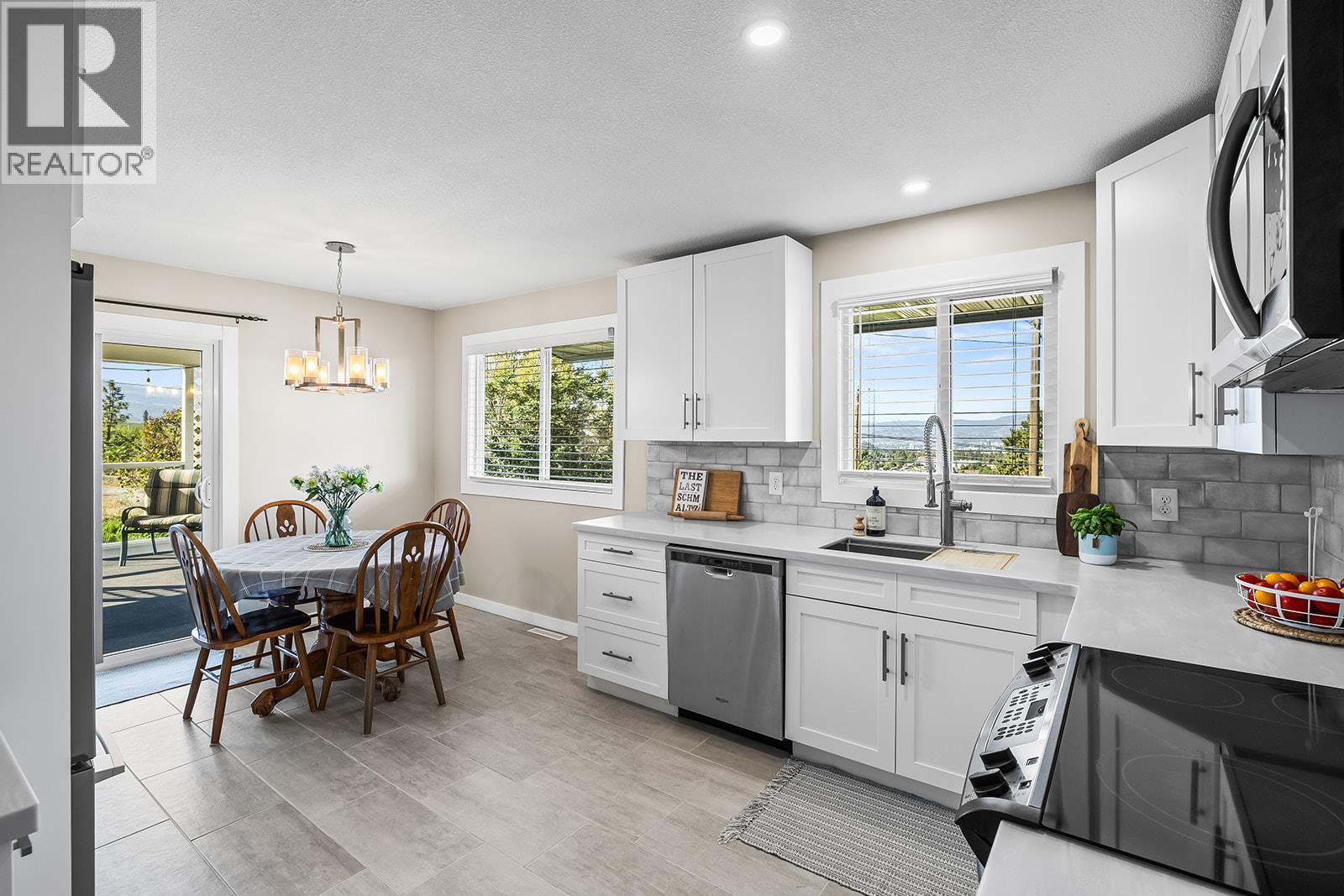 890 McKenzie Road, Kelowna