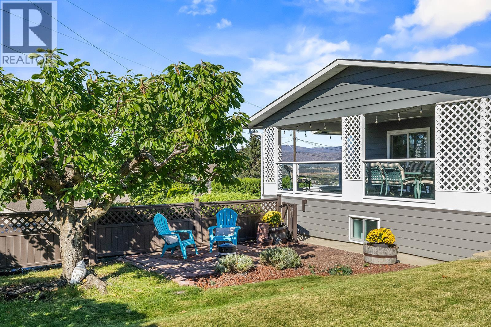 890 McKenzie Road, Kelowna