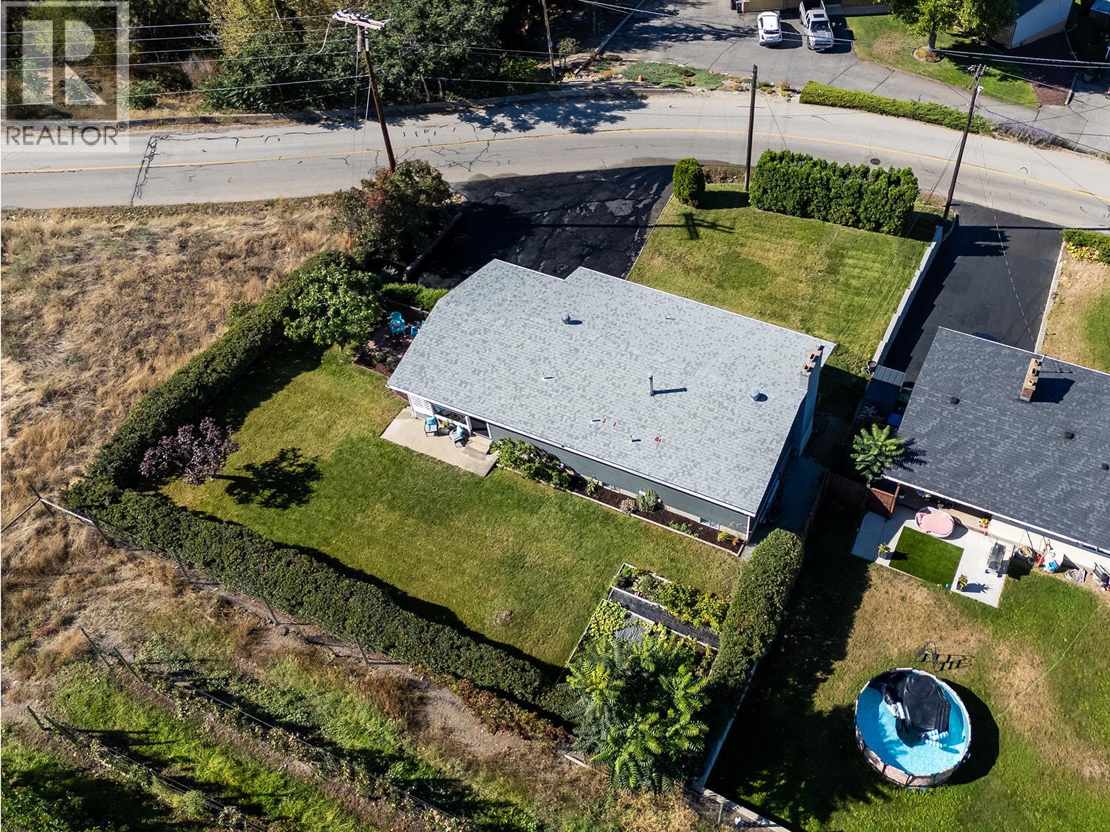 890 McKenzie Road, Kelowna