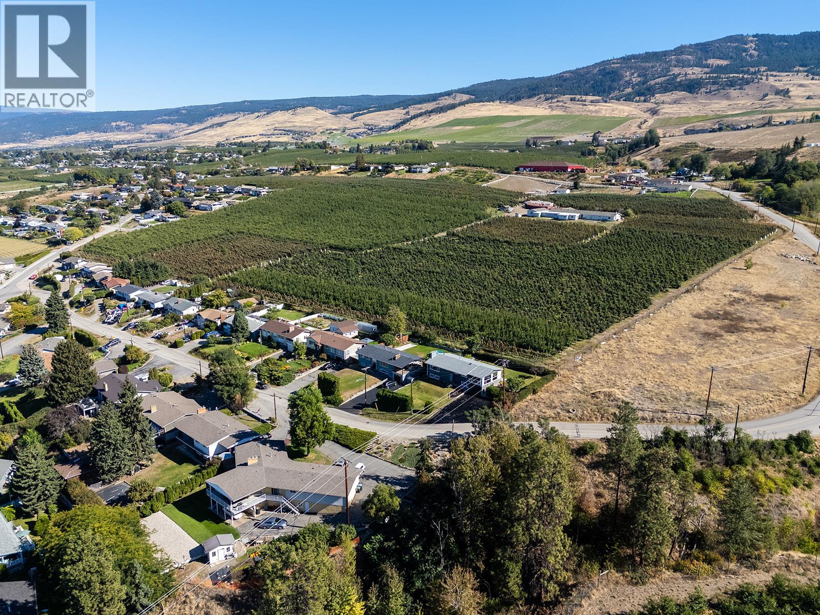 890 McKenzie Road, Kelowna