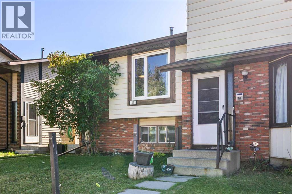 Single Family House Bungalow for Sale in  Castlebrook Way NE Castleridge Calgary 