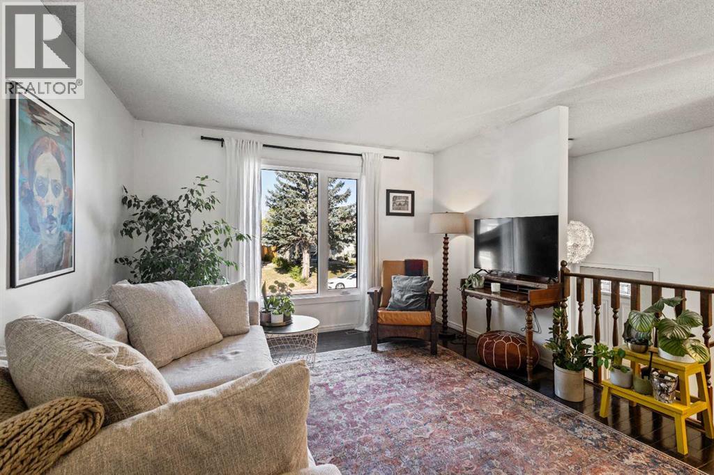 Single Family House Bungalow for Sale in  Castlebrook Way NE Castleridge Calgary 