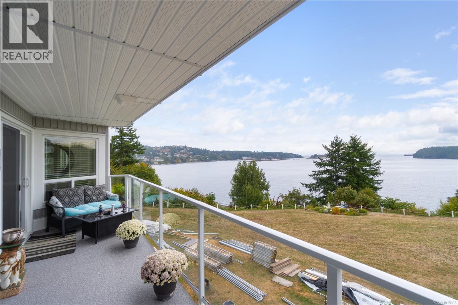 321 2562 Departure Bay Rd, Nanaimo