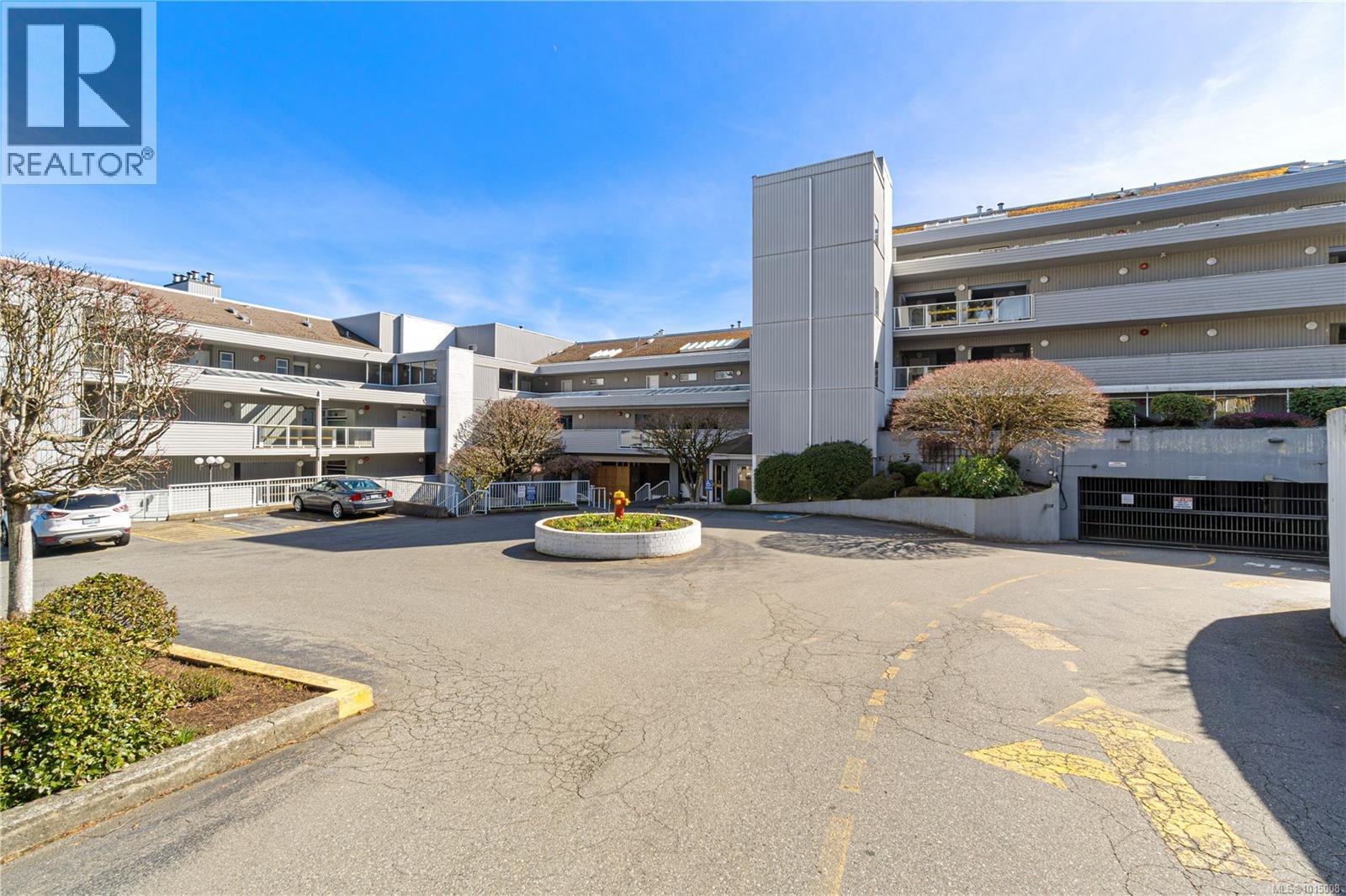 321 2562 Departure Bay Rd, Nanaimo