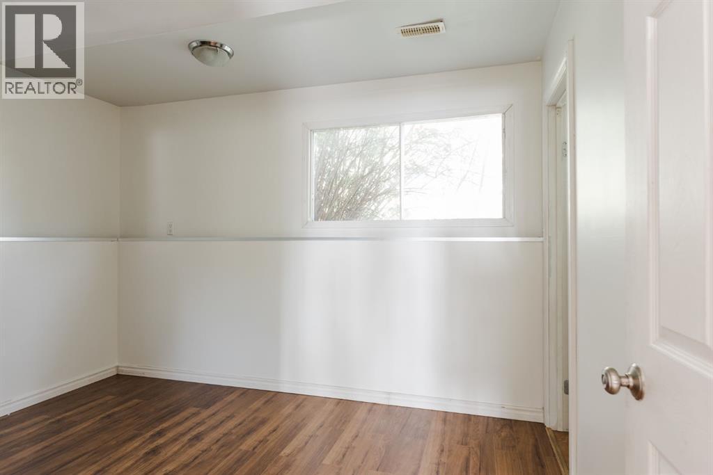 453 Signal Road, Fort McMurray