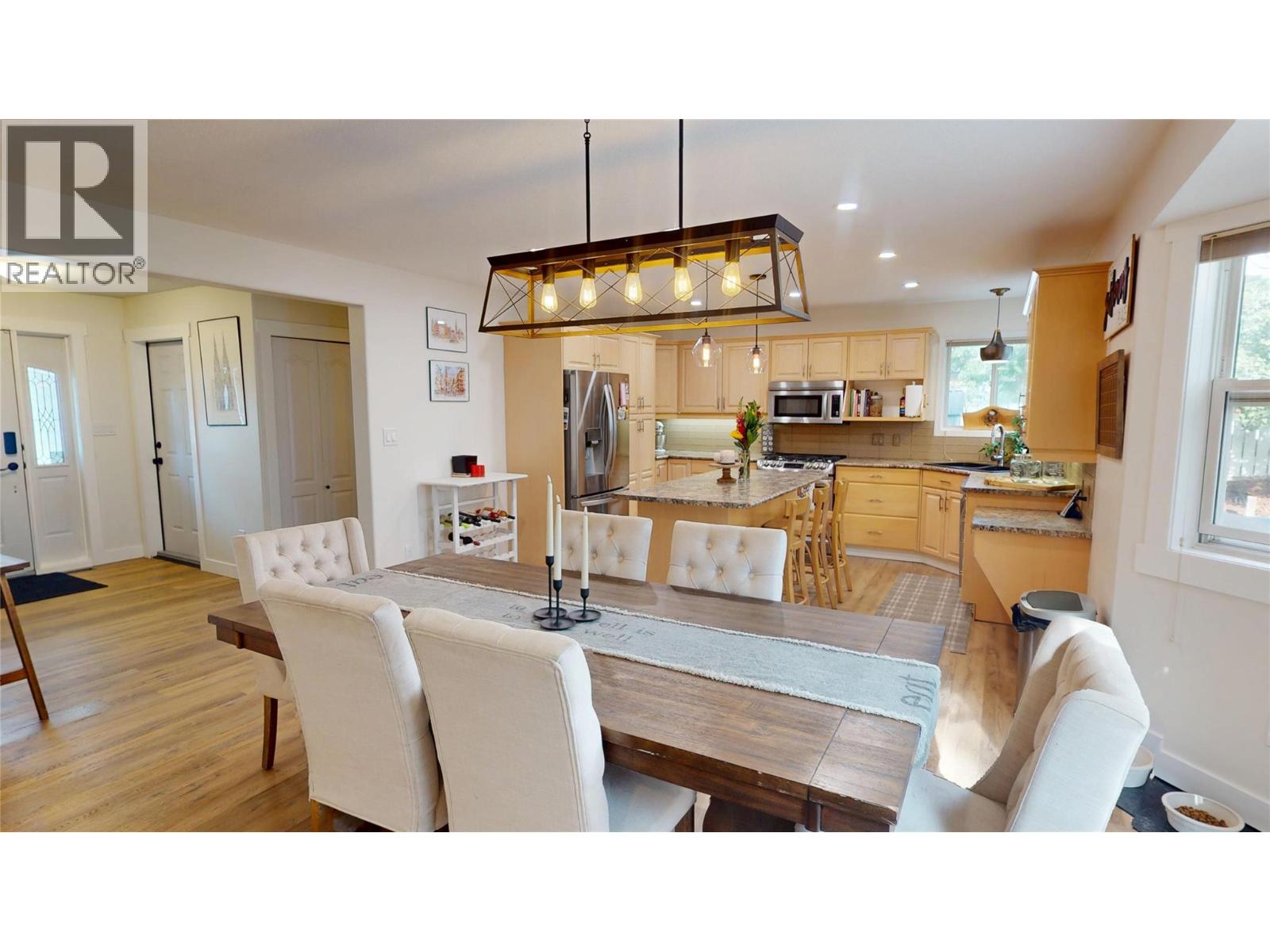1646 MT PYRAMID Crescent, Cranbrook