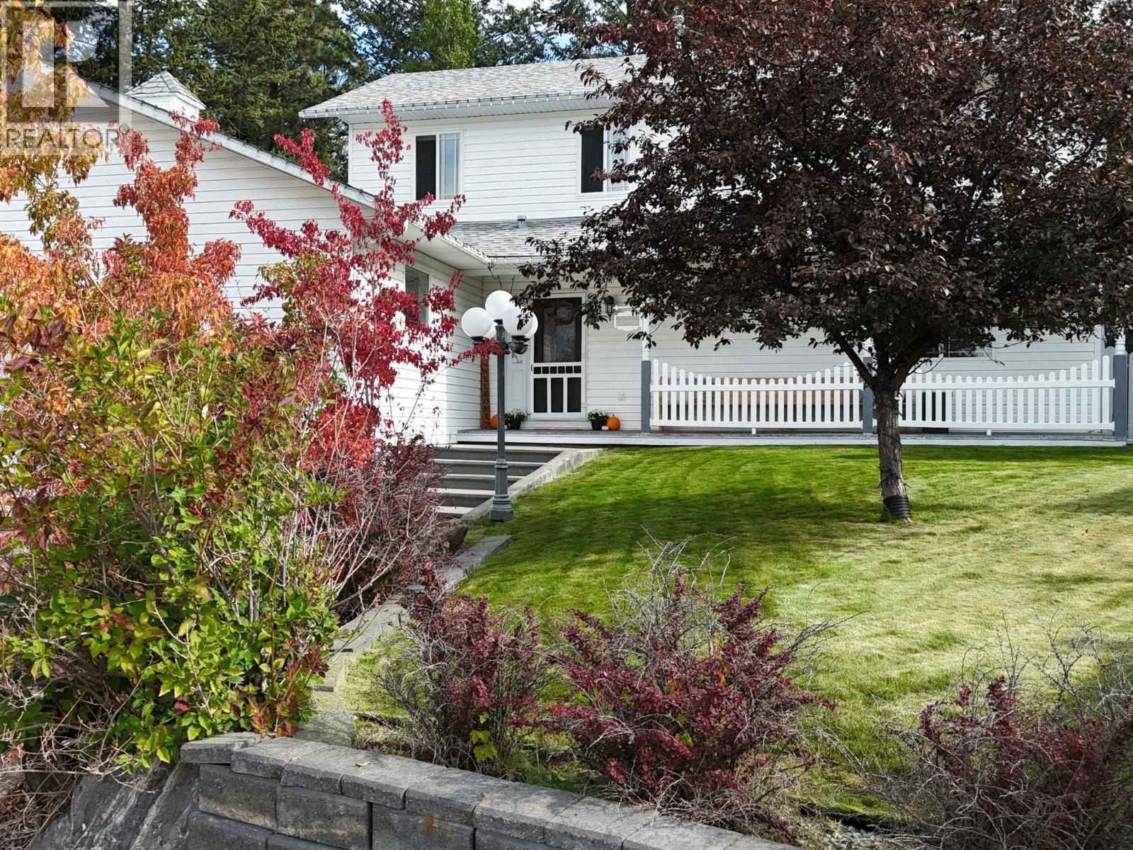 1646 MT PYRAMID Crescent, Cranbrook