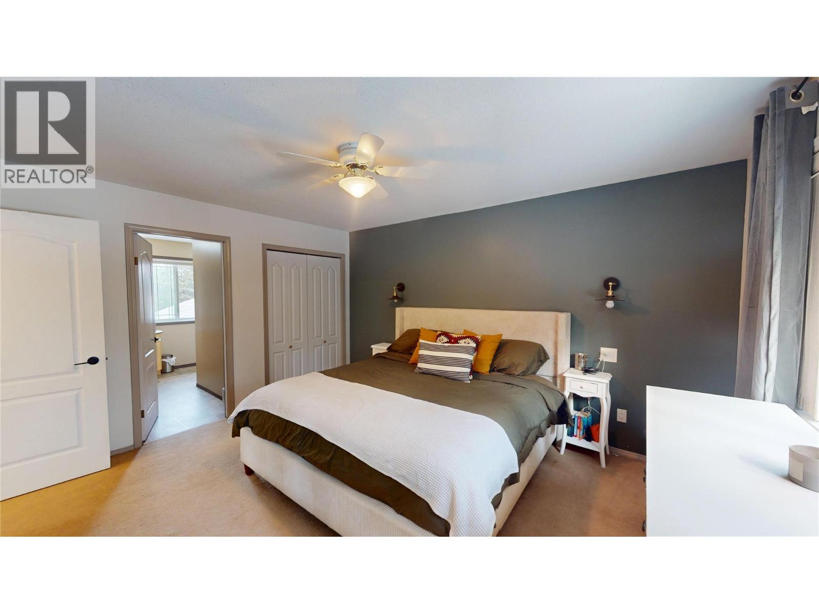 1646 MT PYRAMID Crescent, Cranbrook