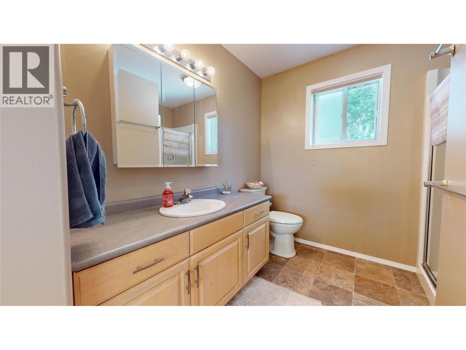 1646 MT PYRAMID Crescent, Cranbrook