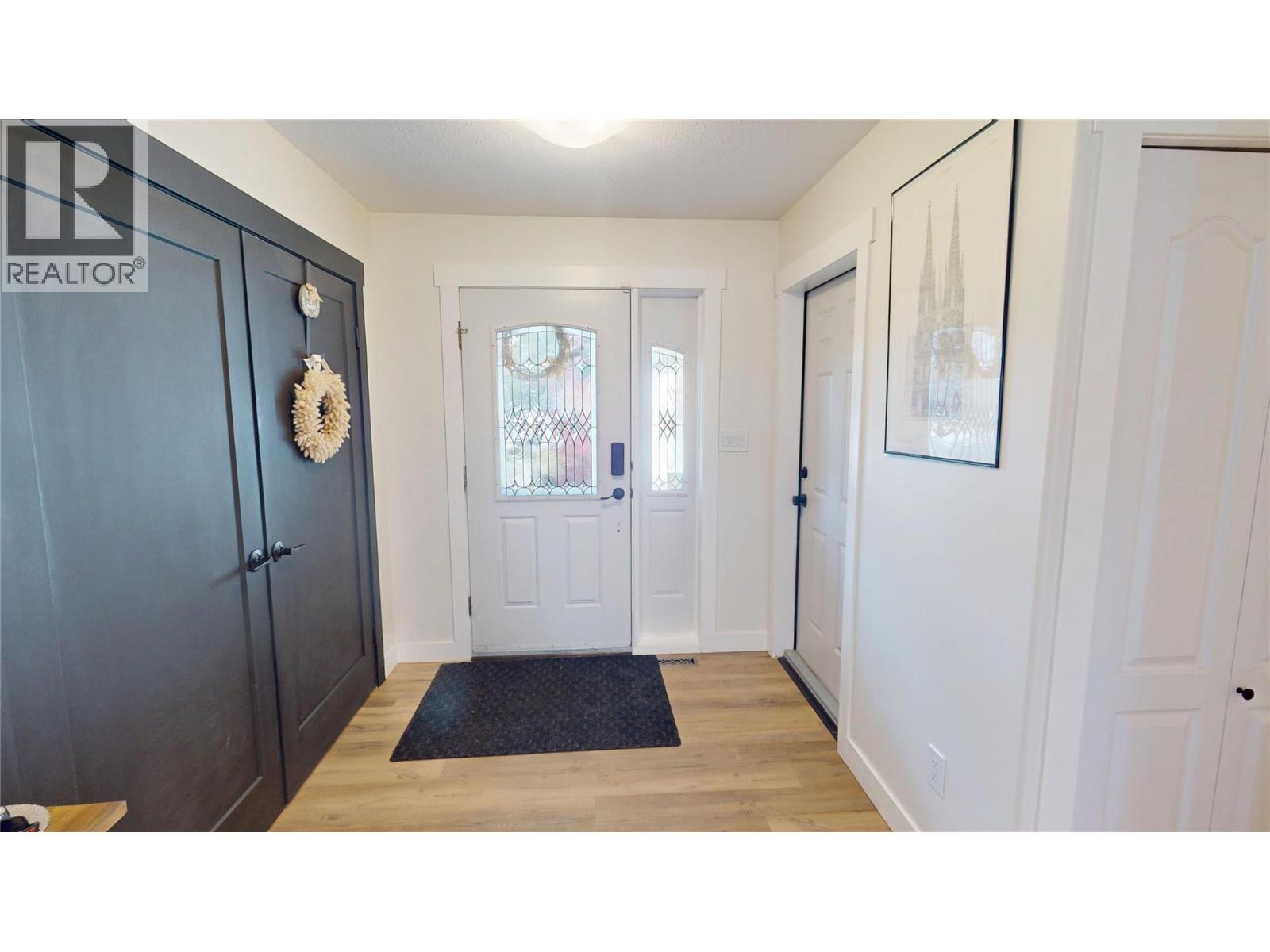 1646 MT PYRAMID Crescent, Cranbrook