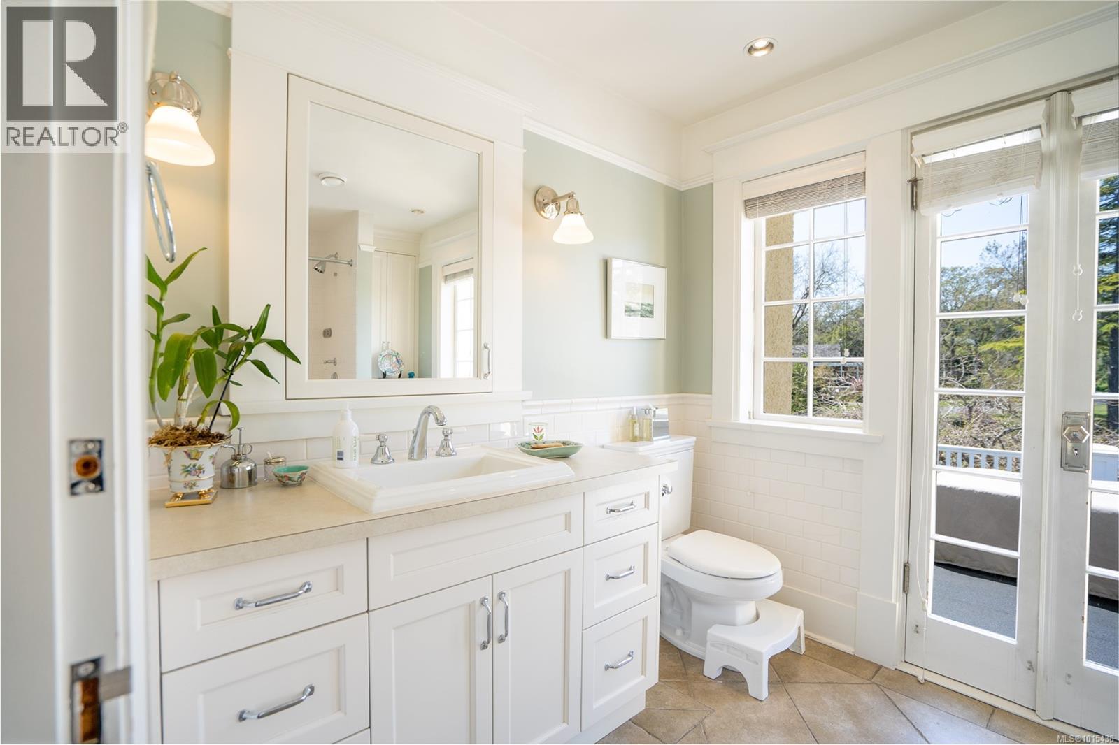  2970 Rutland Road, Oak Bay