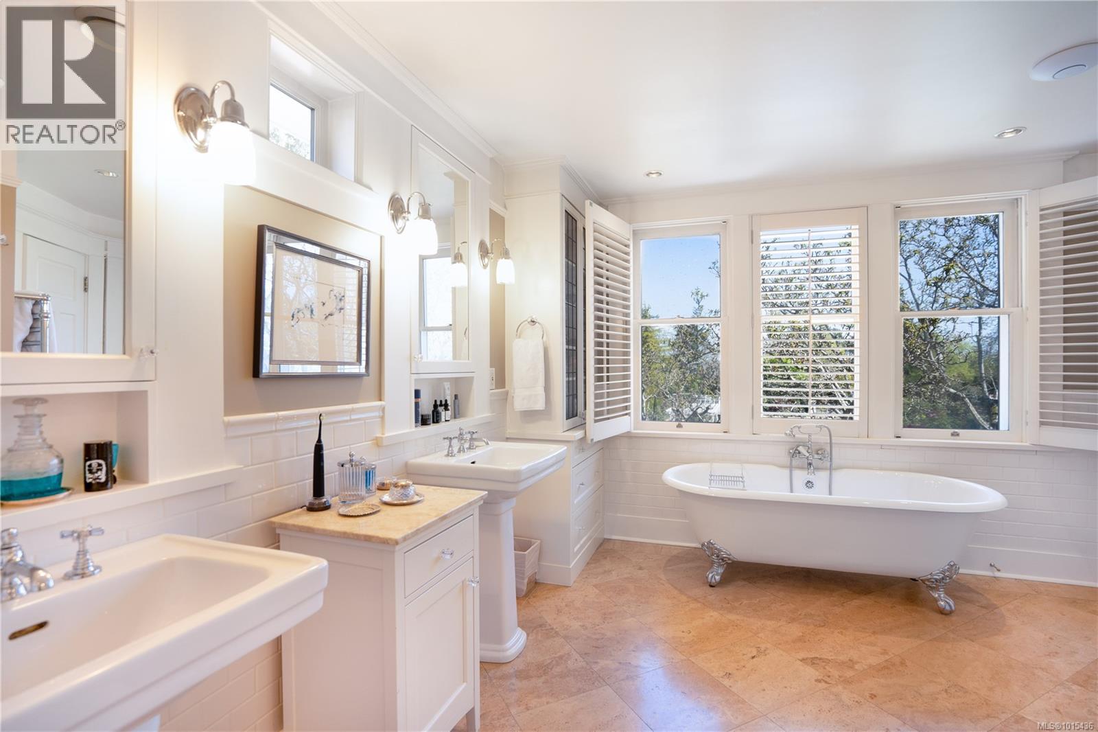  2970 Rutland Road, Oak Bay
