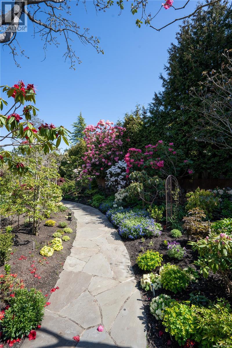  2970 Rutland Road, Oak Bay