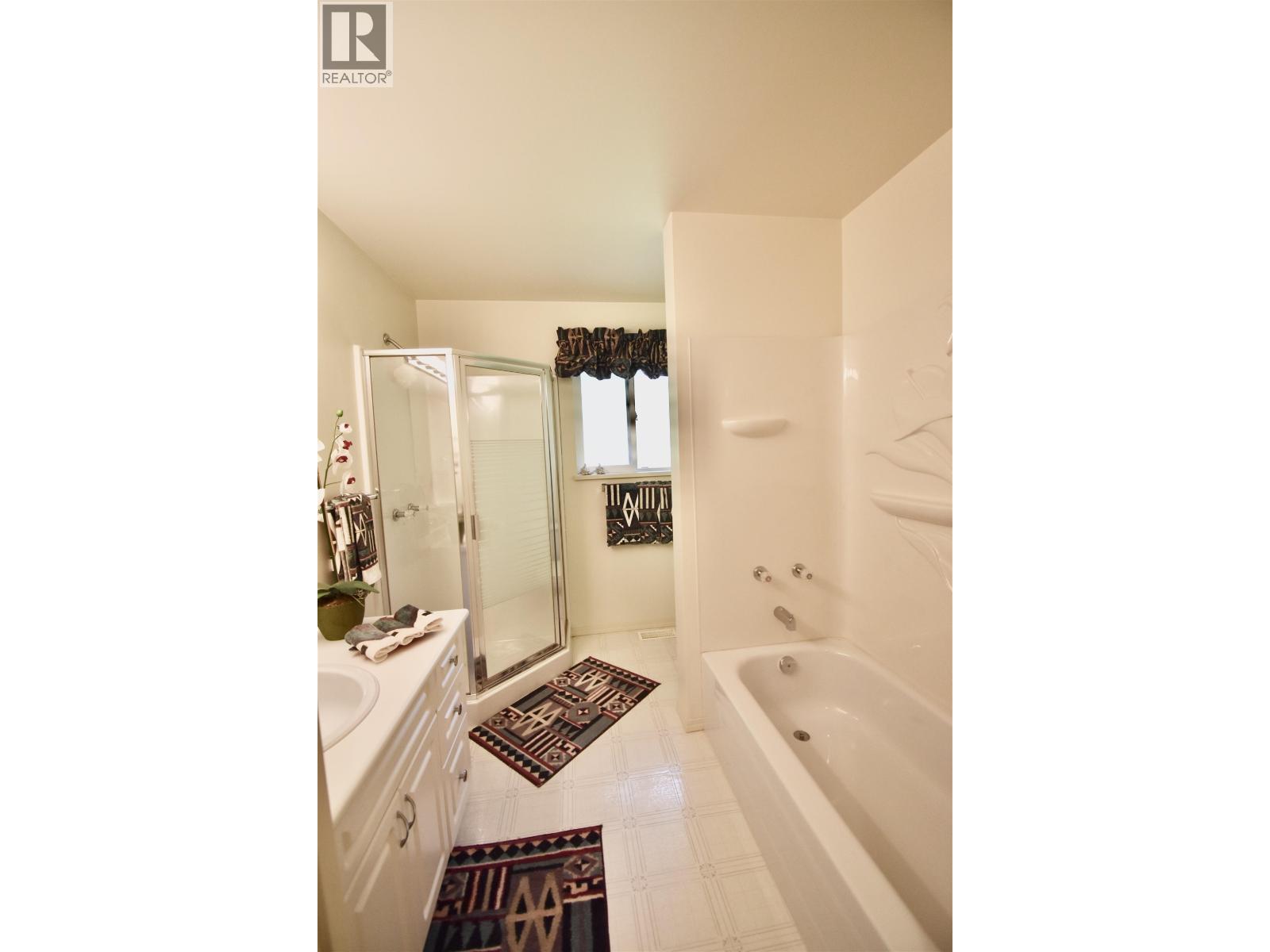 1499 HANBURY ROAD, Roberts Creek