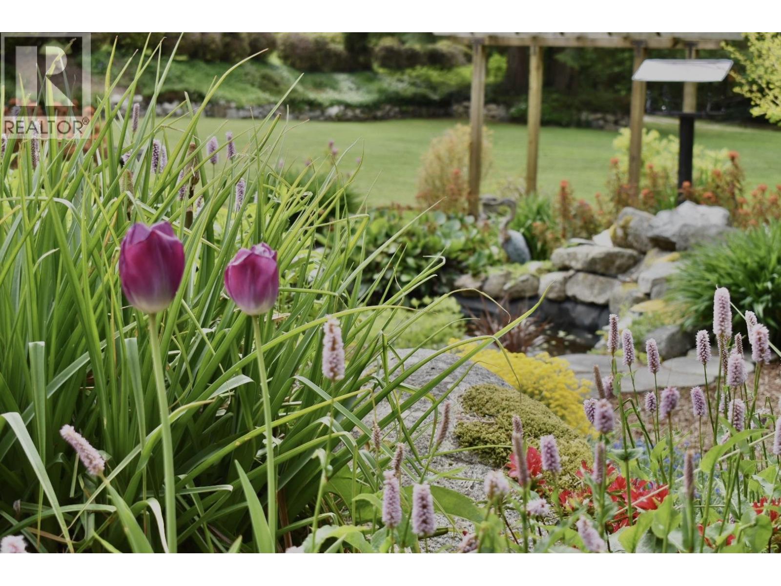 1499 HANBURY ROAD, Roberts Creek