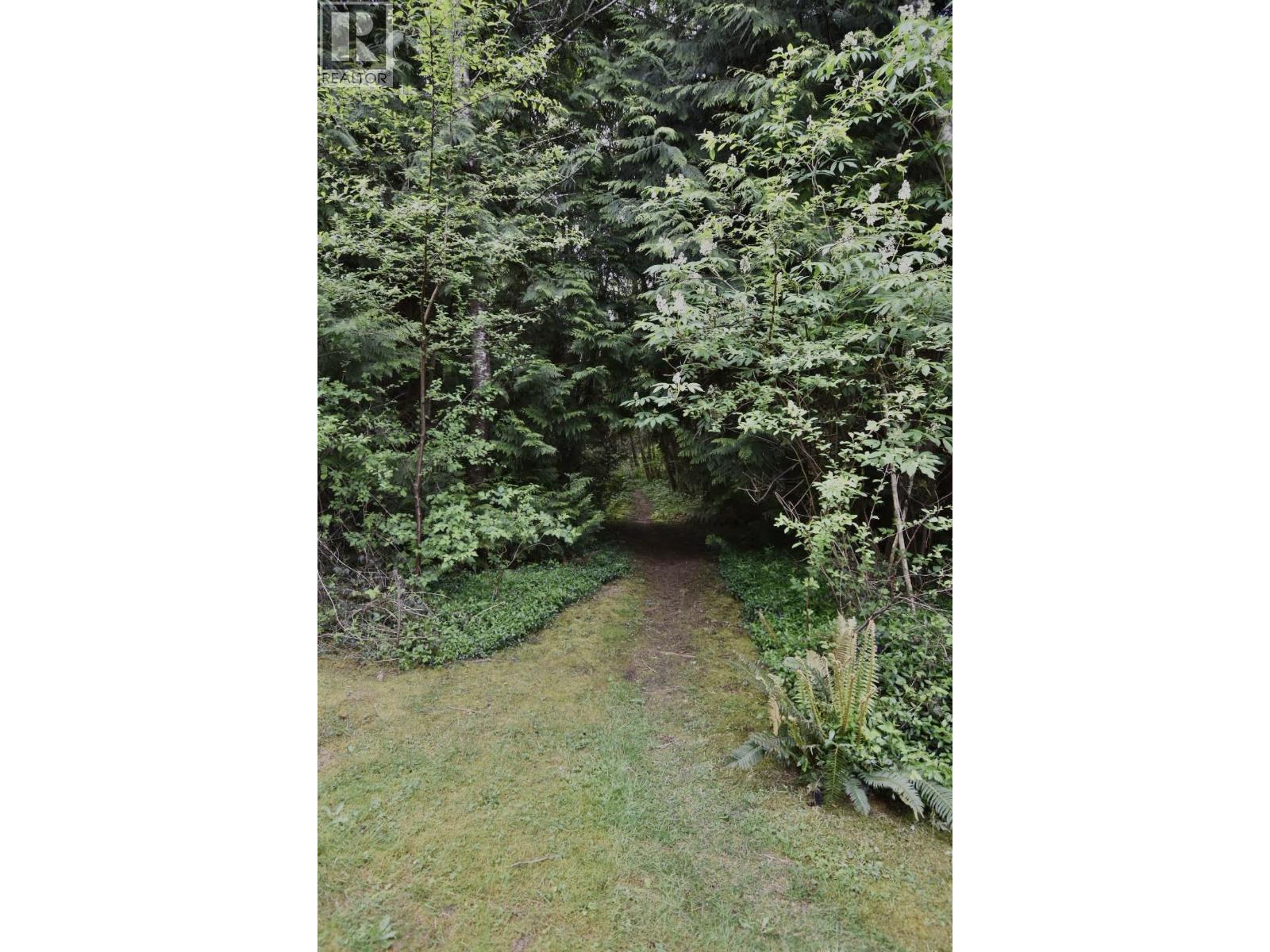 1499 HANBURY ROAD, Roberts Creek