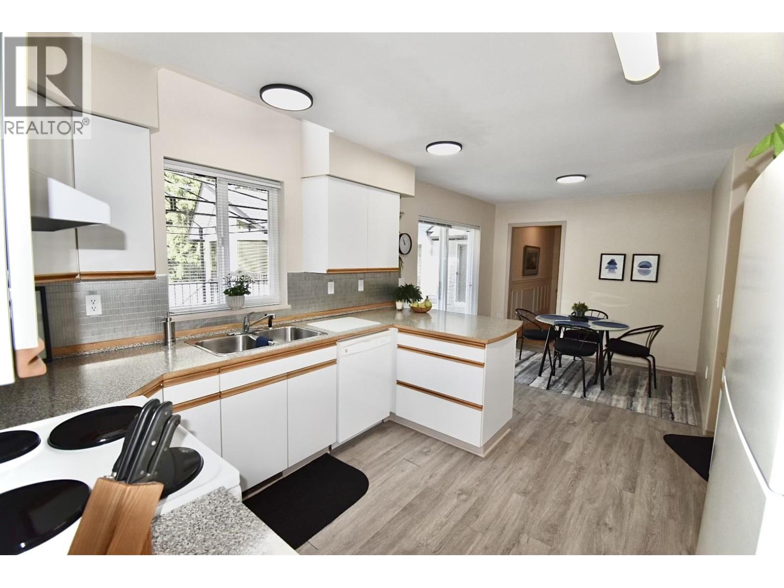 1499 HANBURY ROAD, Roberts Creek