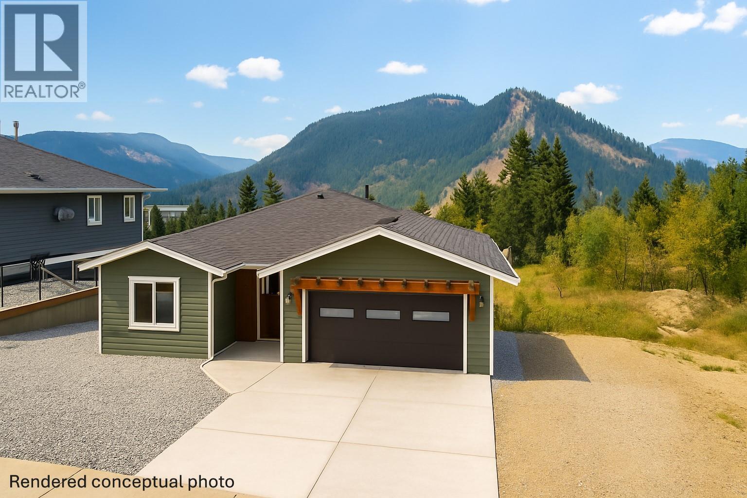 2123 Mountain View Avenue, Lumby