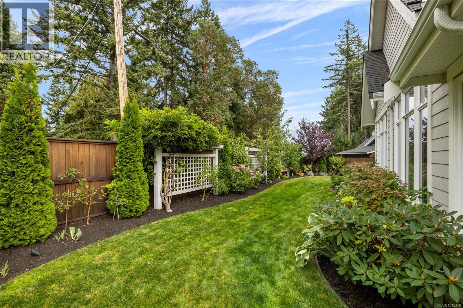 1353 Parkhurst Pl, Parksville