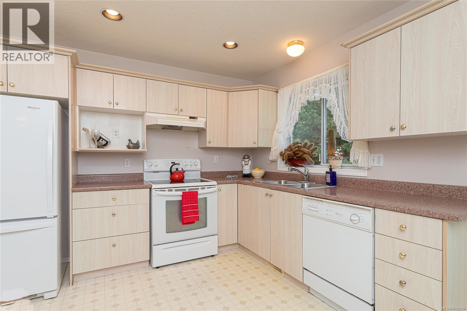 2389 Westhill Pl, Nanaimo