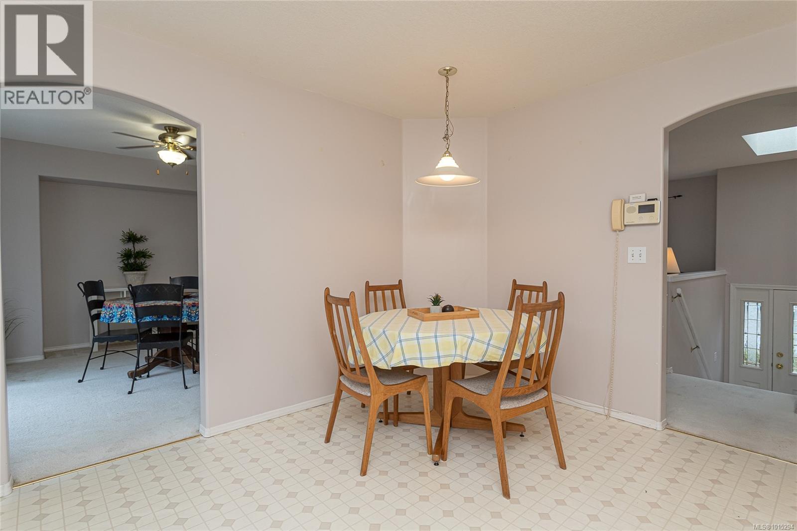 2389 Westhill Pl, Nanaimo