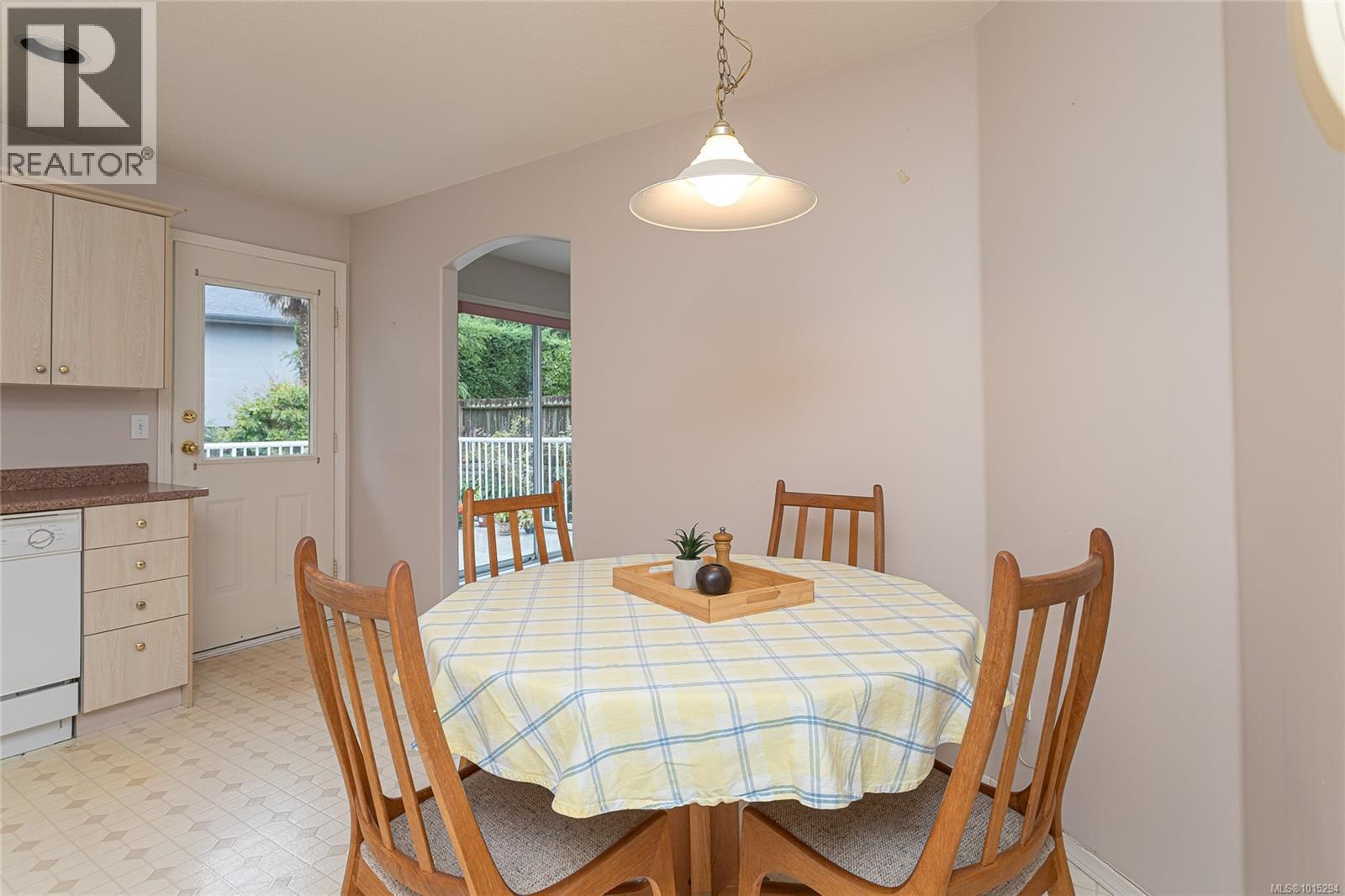 2389 Westhill Pl, Nanaimo