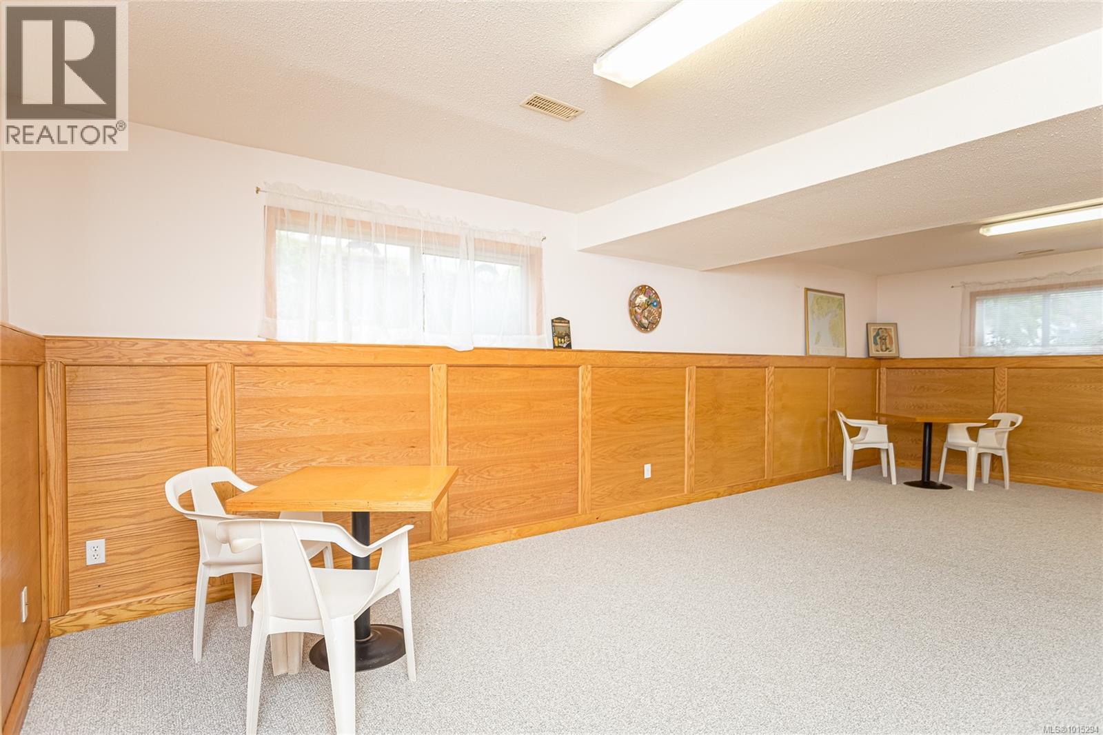 2389 Westhill Pl, Nanaimo