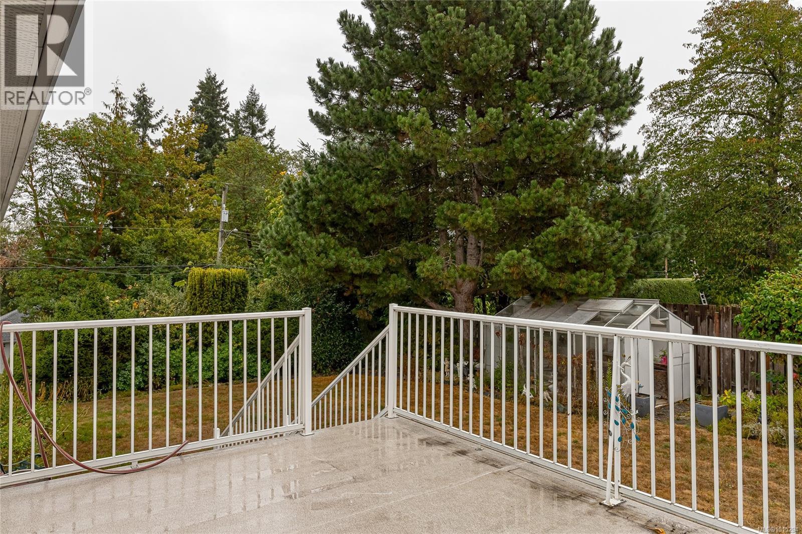 2389 Westhill Pl, Nanaimo