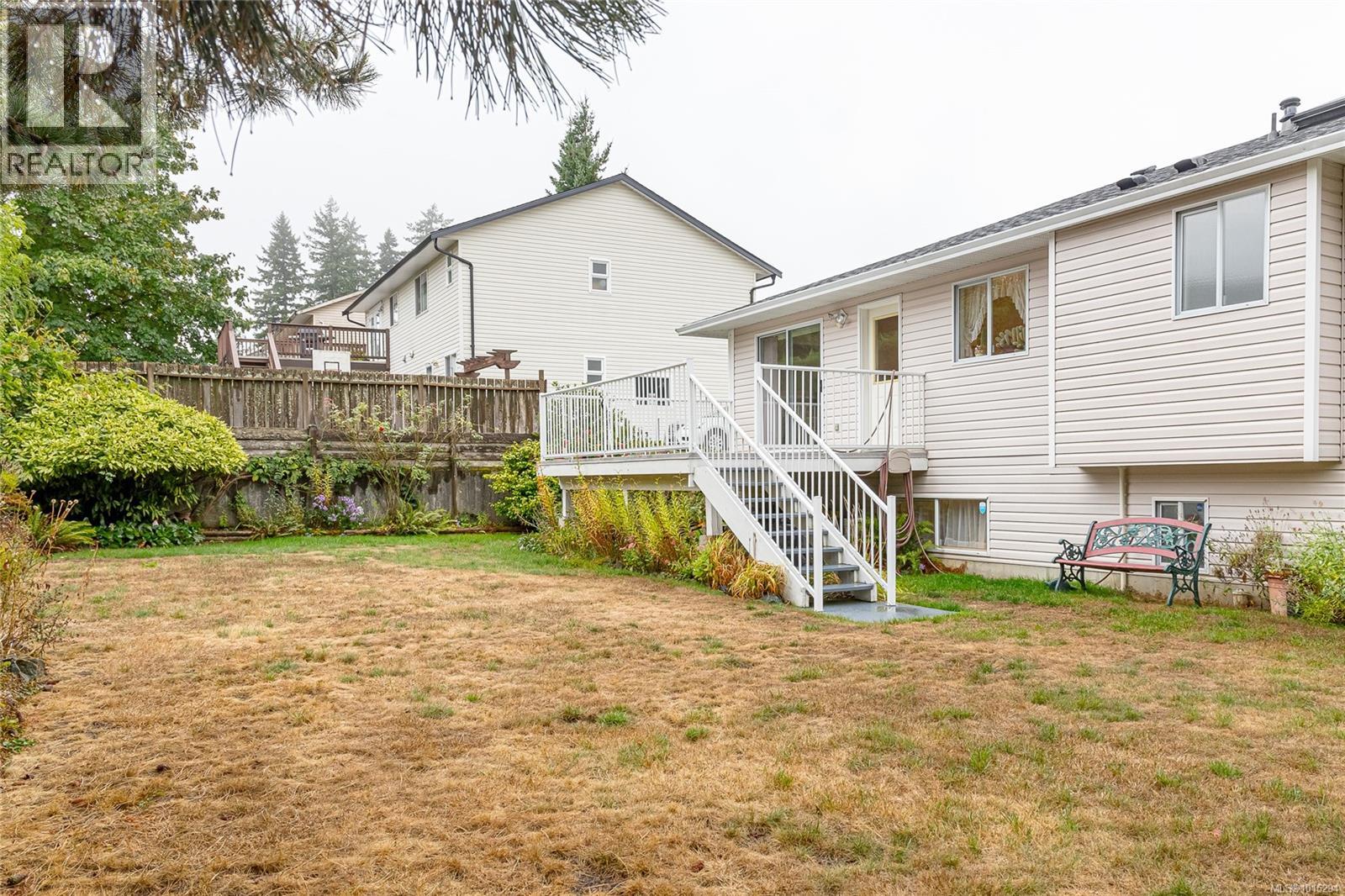 2389 Westhill Pl, Nanaimo