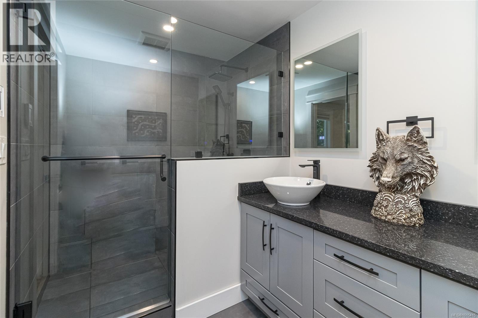  104 Dorothy Lane, View Royal